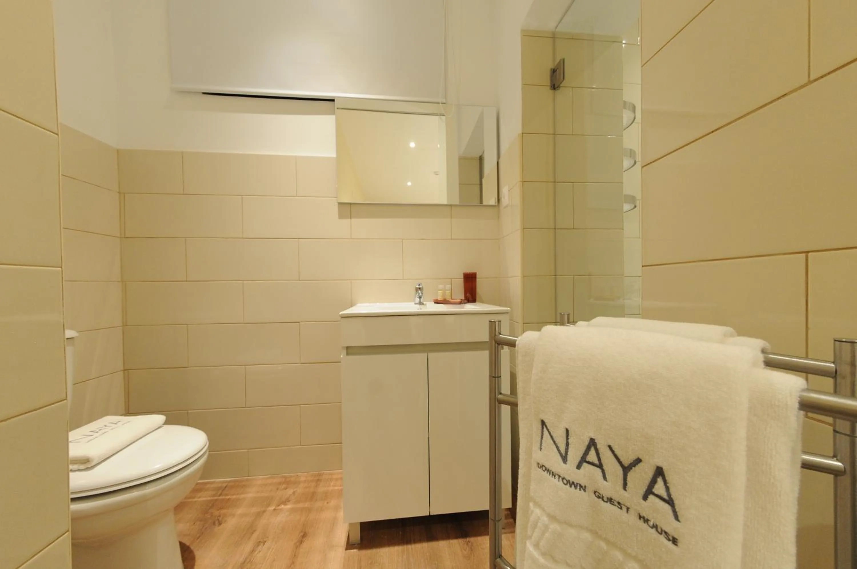 Naya-Downtown Guesthouse