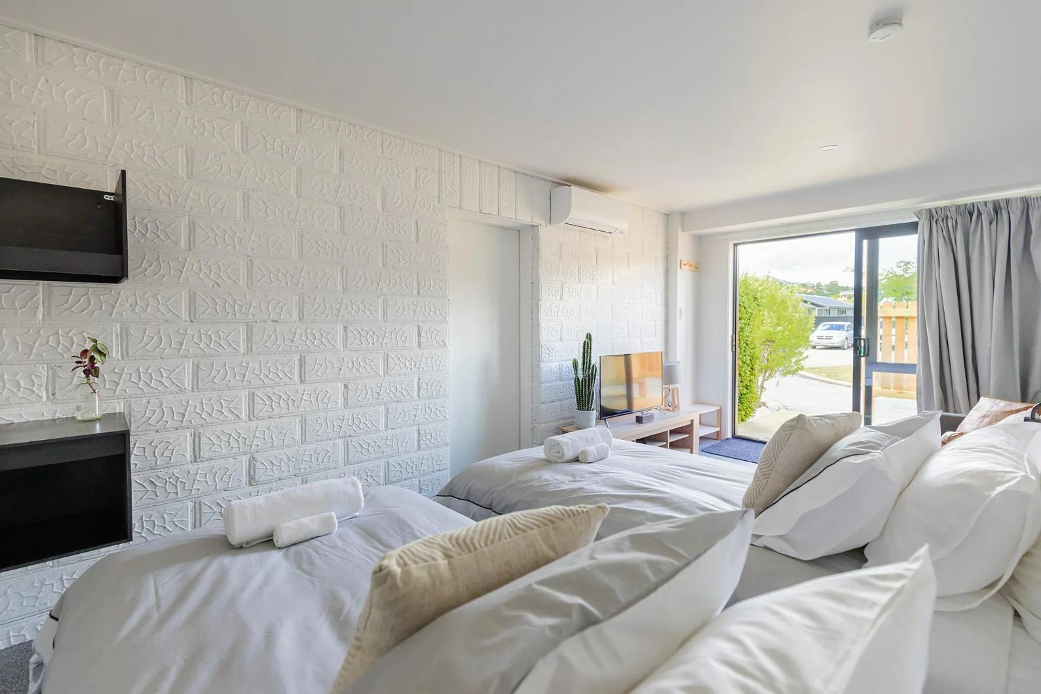 Bed in The Willows Wanaka