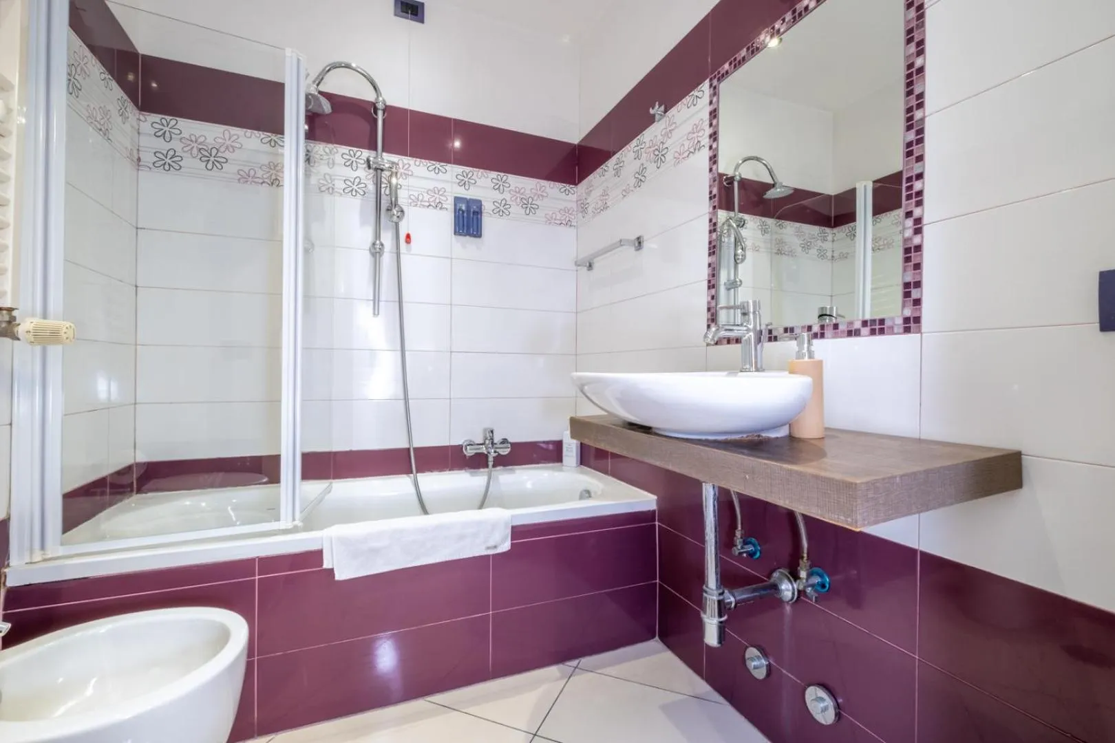 Shower in Relais Tiburtina