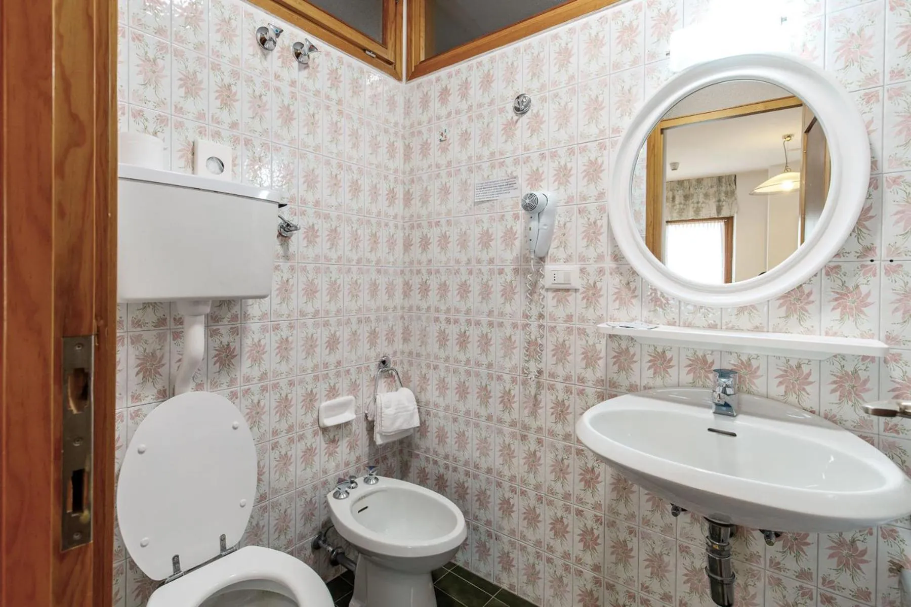 Bathroom in Albergo Belvedere