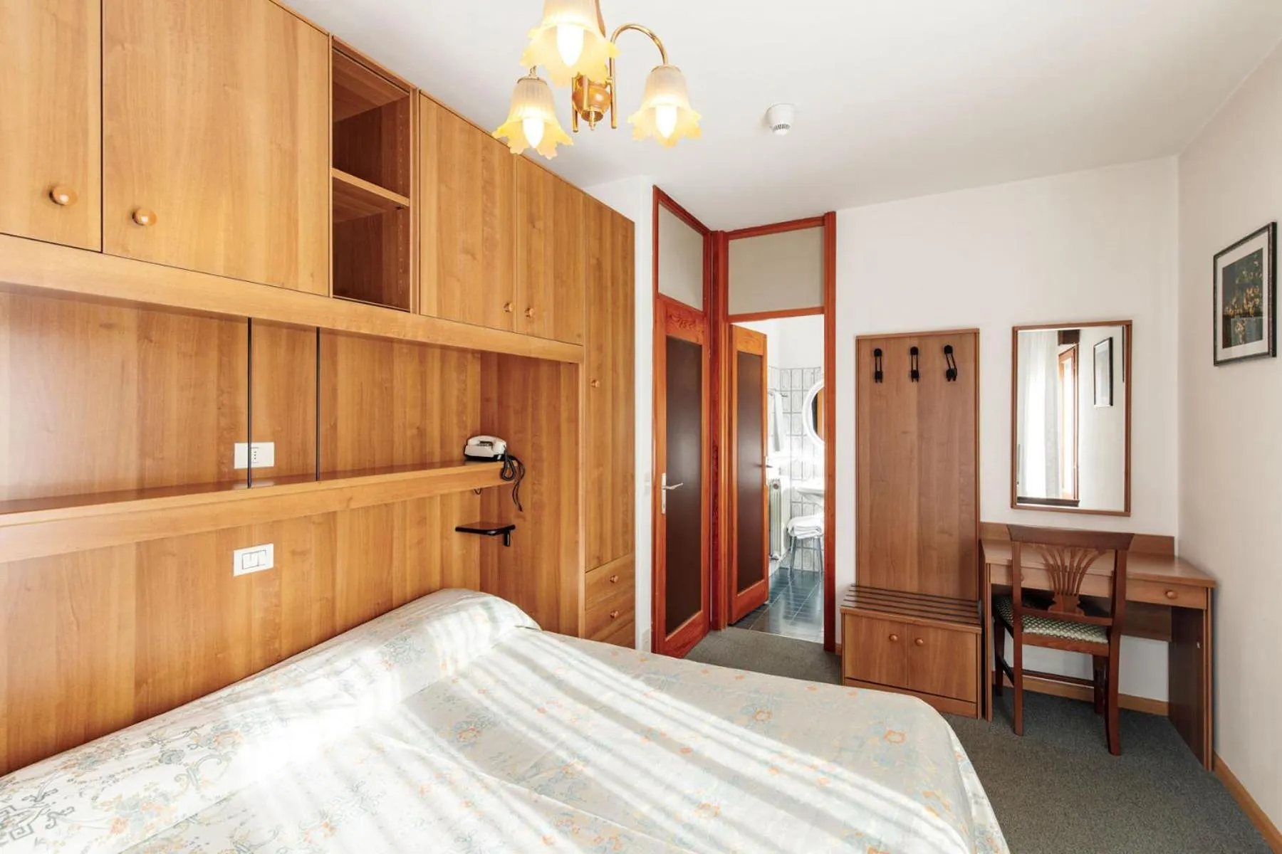 Bed in Albergo Belvedere