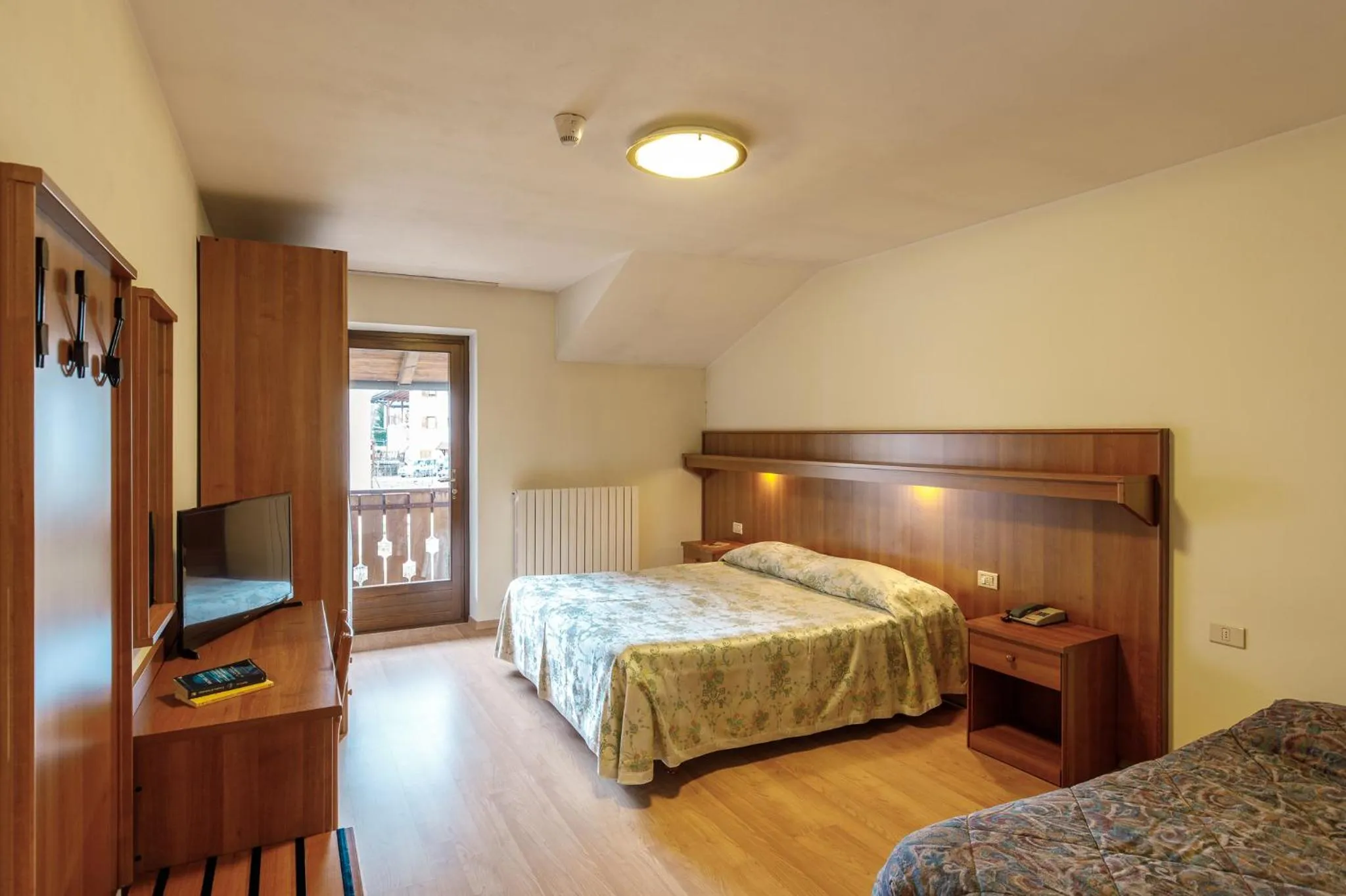 Bed in Albergo Belvedere