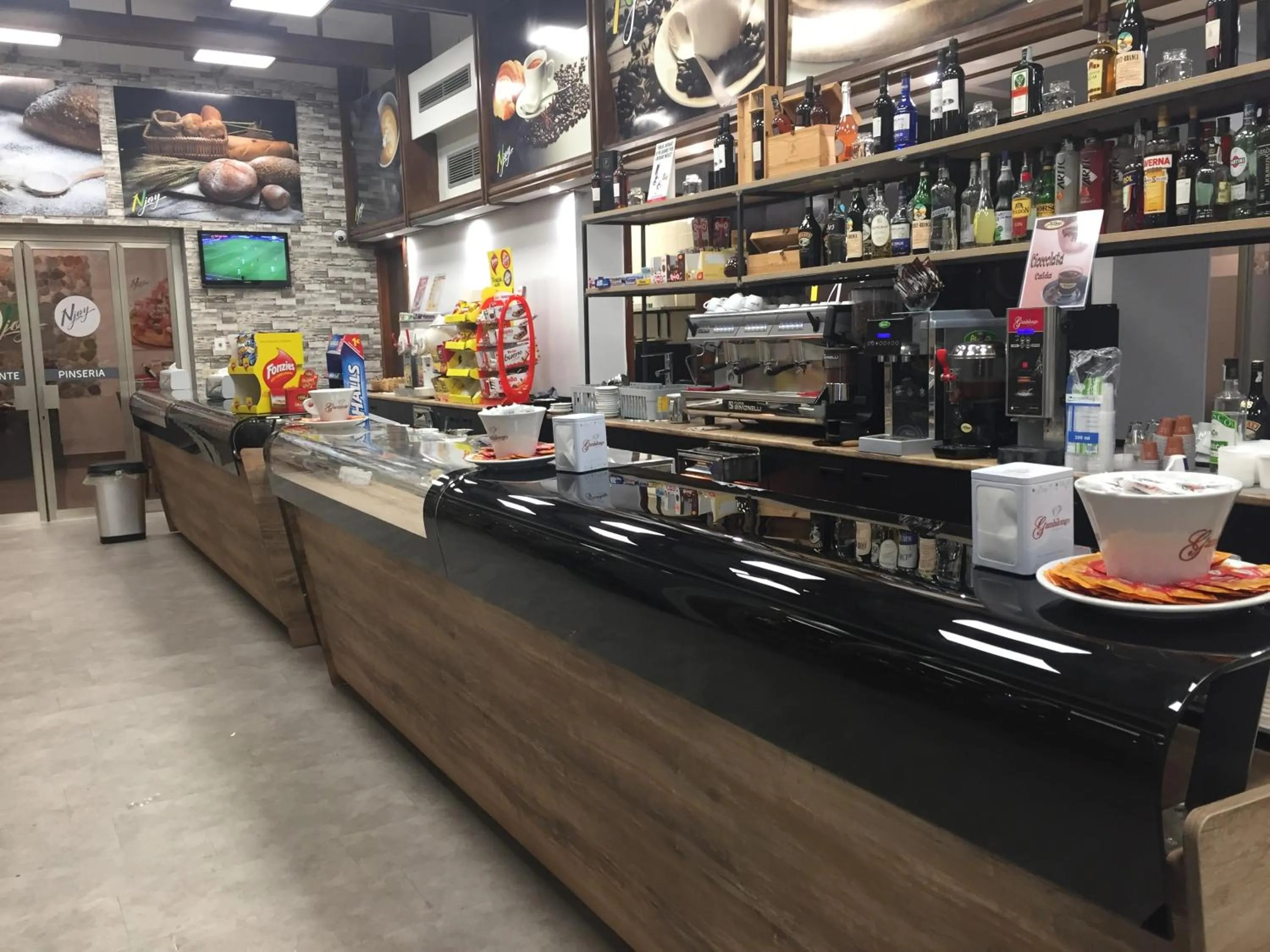 Restaurant/places to eat in Grand Hotel Lamezia