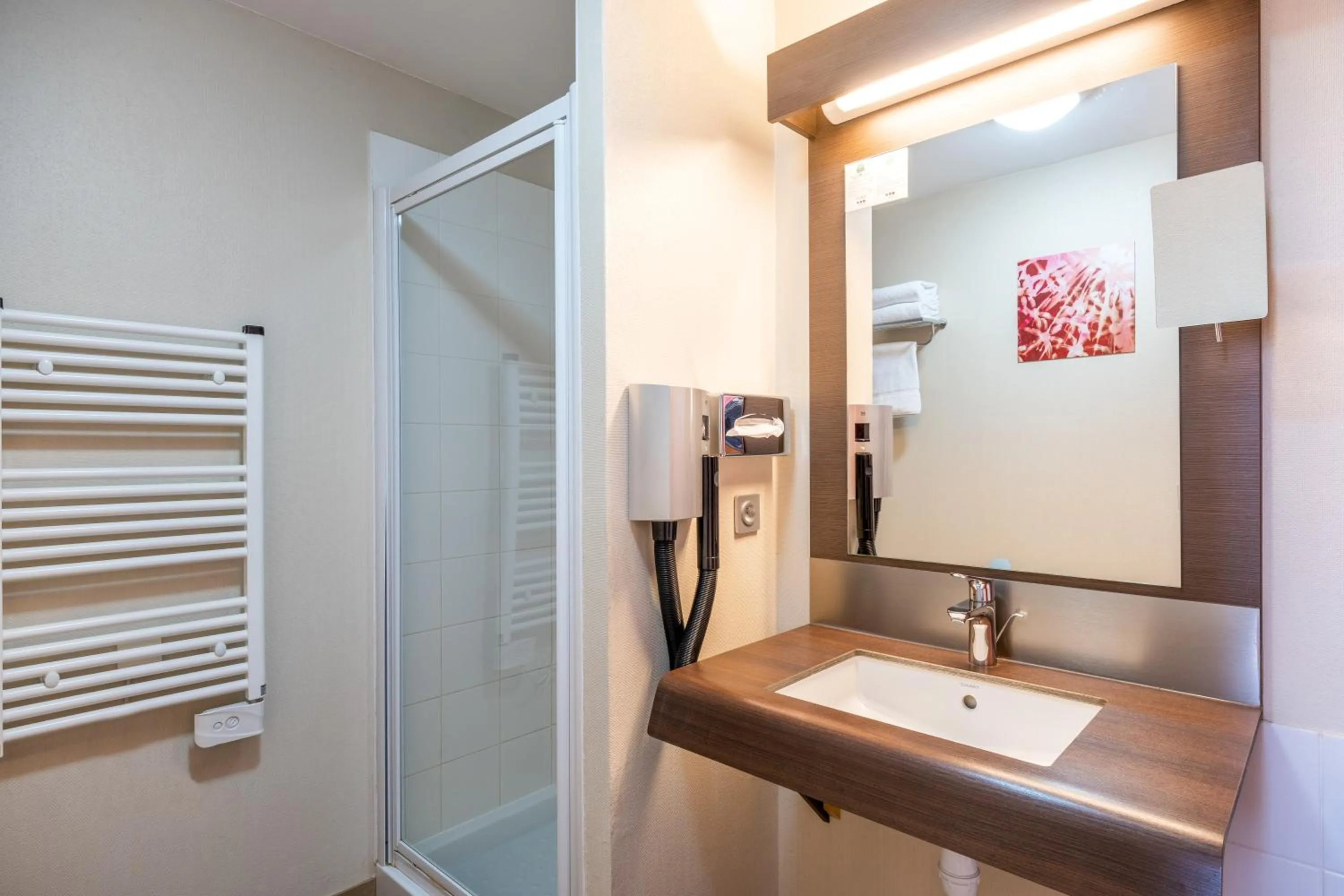 Bathroom in Aparthotel Adagio Lyon Patio Confluence