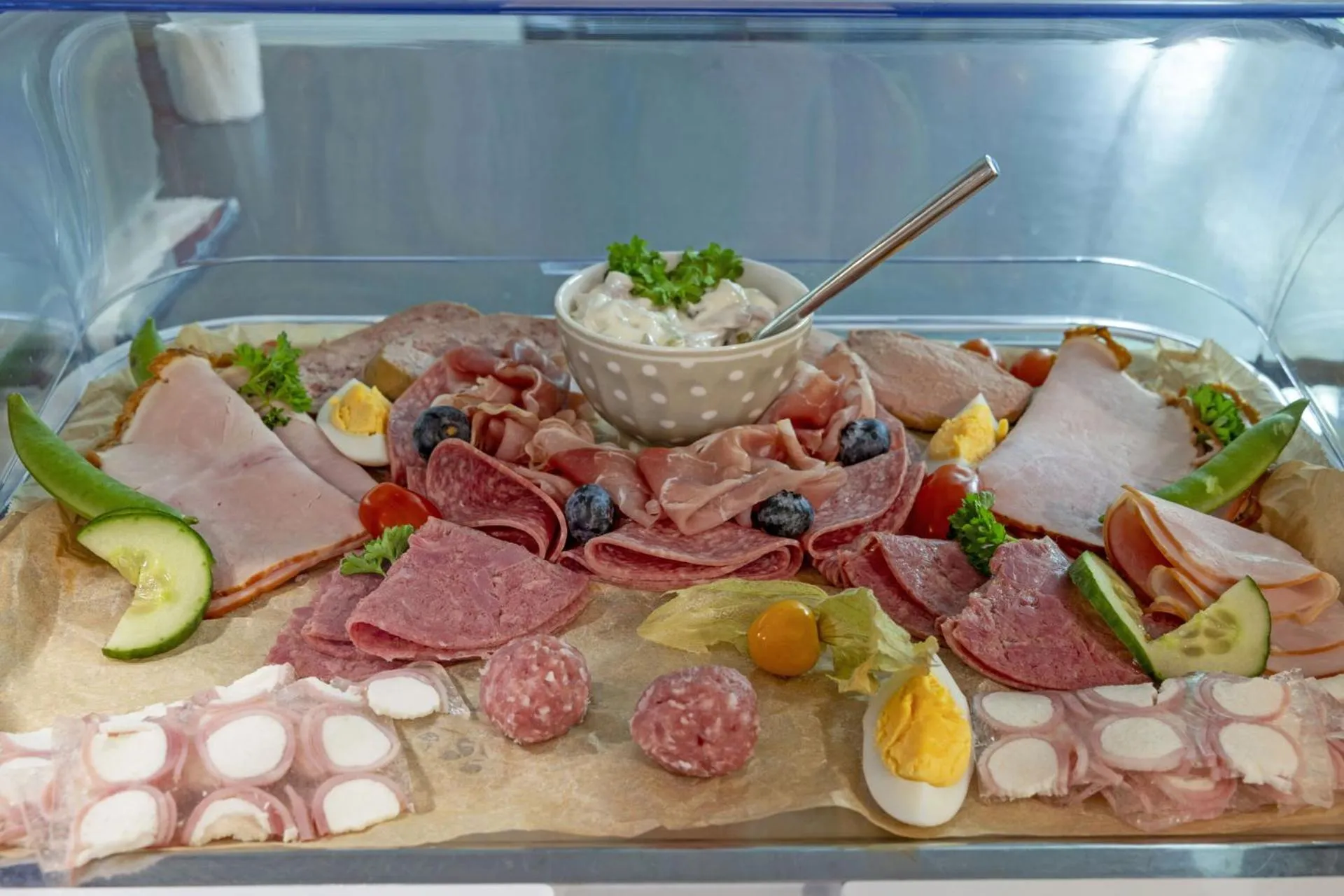 Buffet breakfast in Designhotel 1690 & Apartments