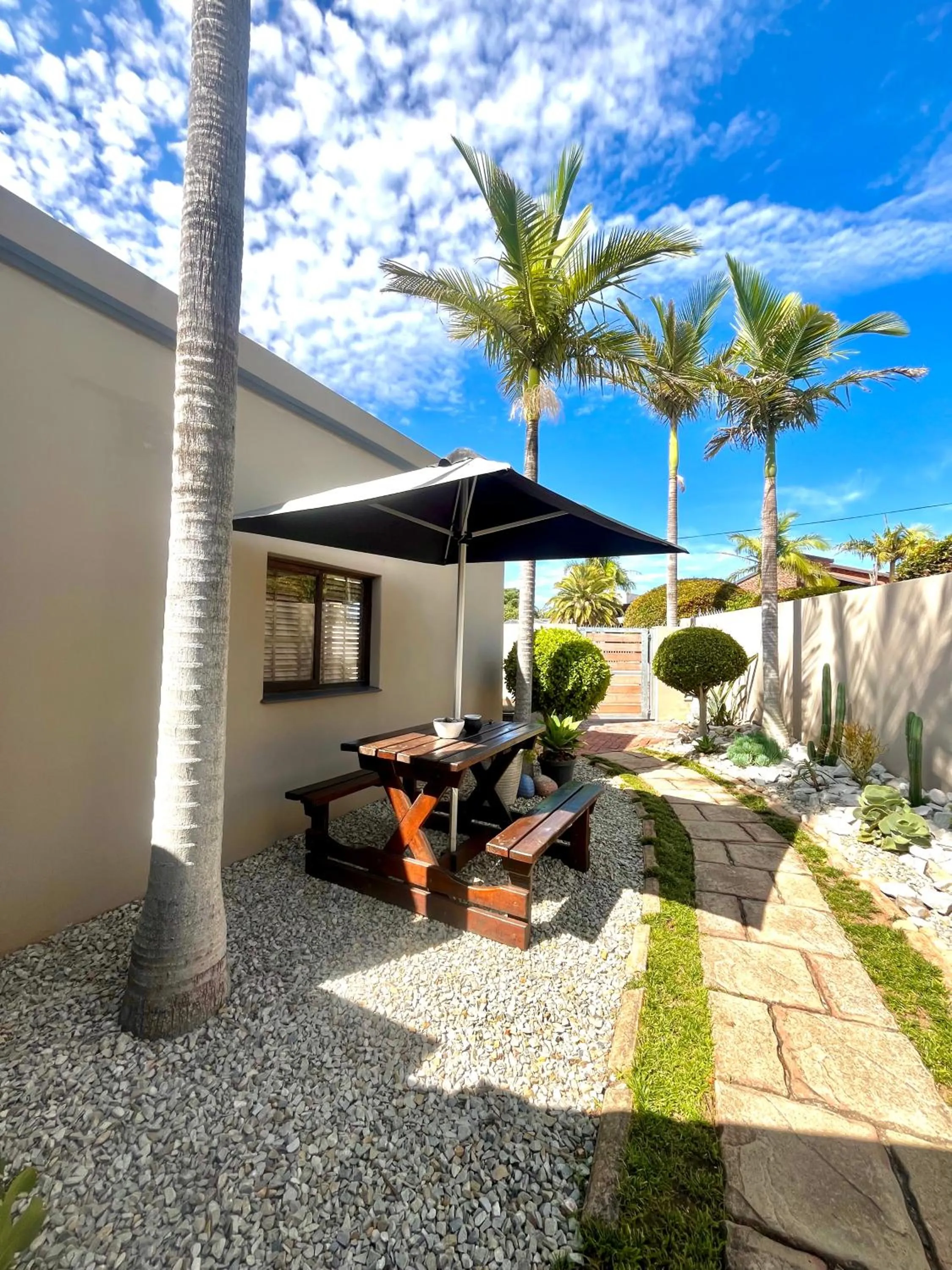 Dolphin Circle Bed and Breakfast