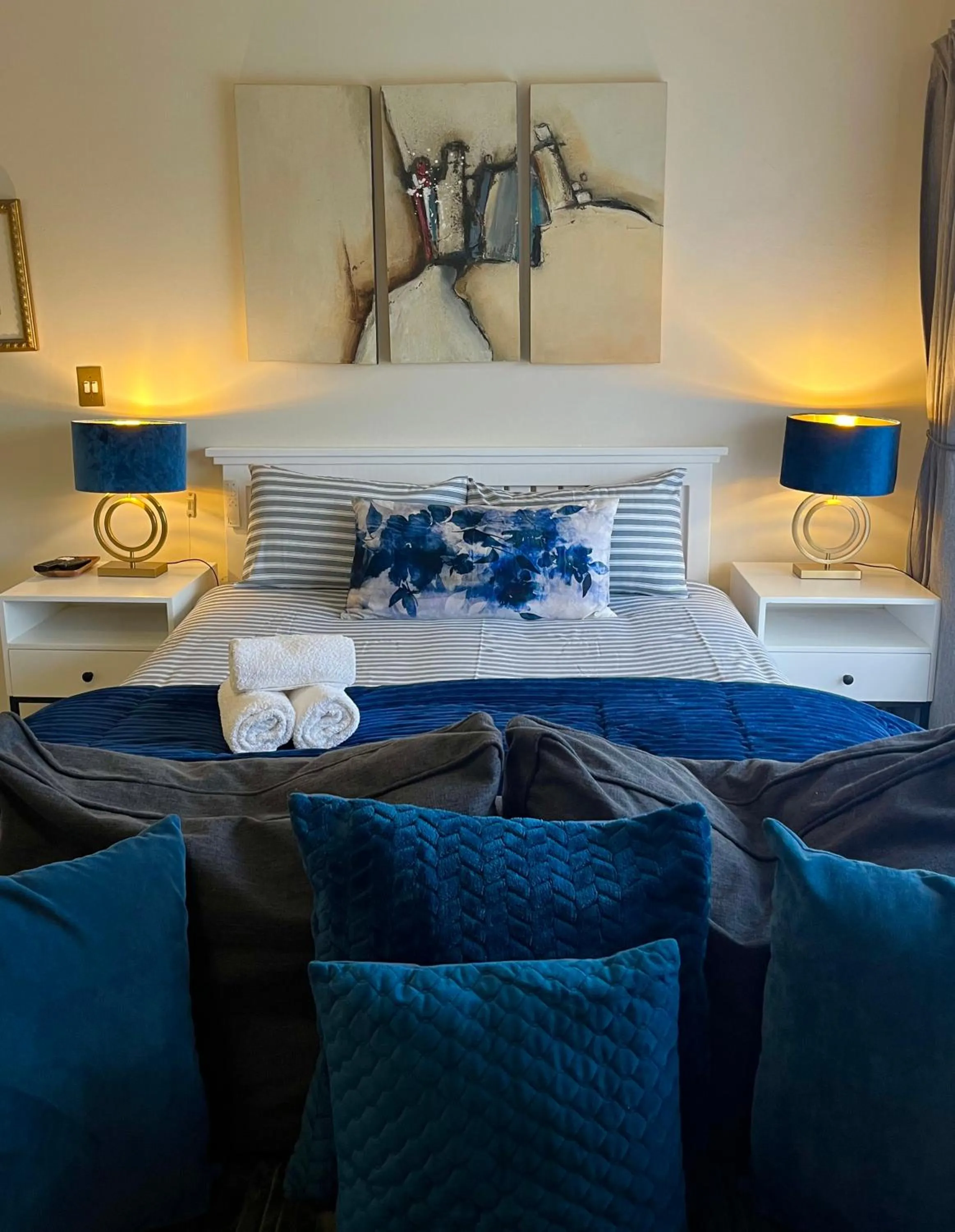 Dolphin Circle Bed and Breakfast