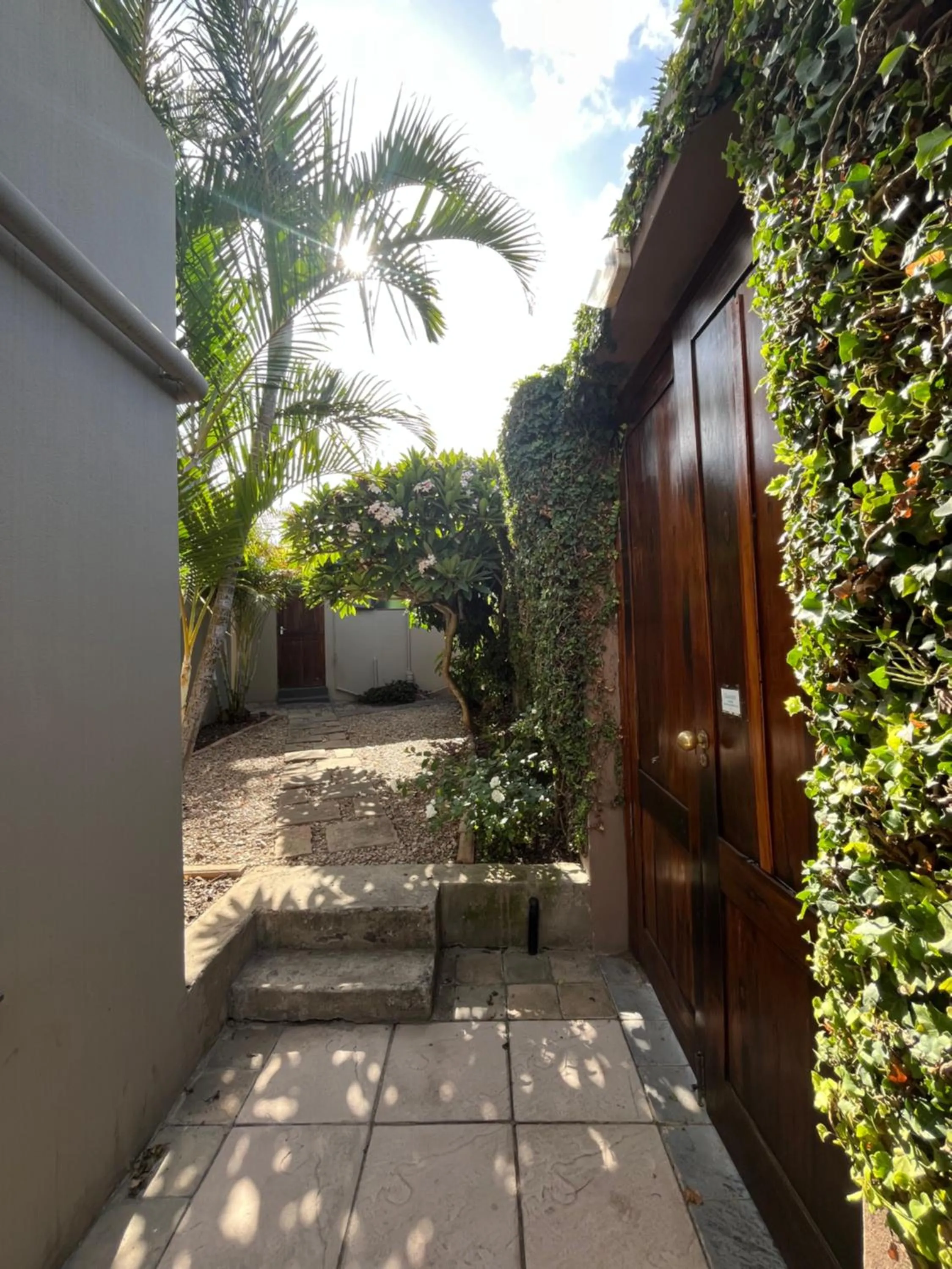 Dolphin Circle Bed and Breakfast