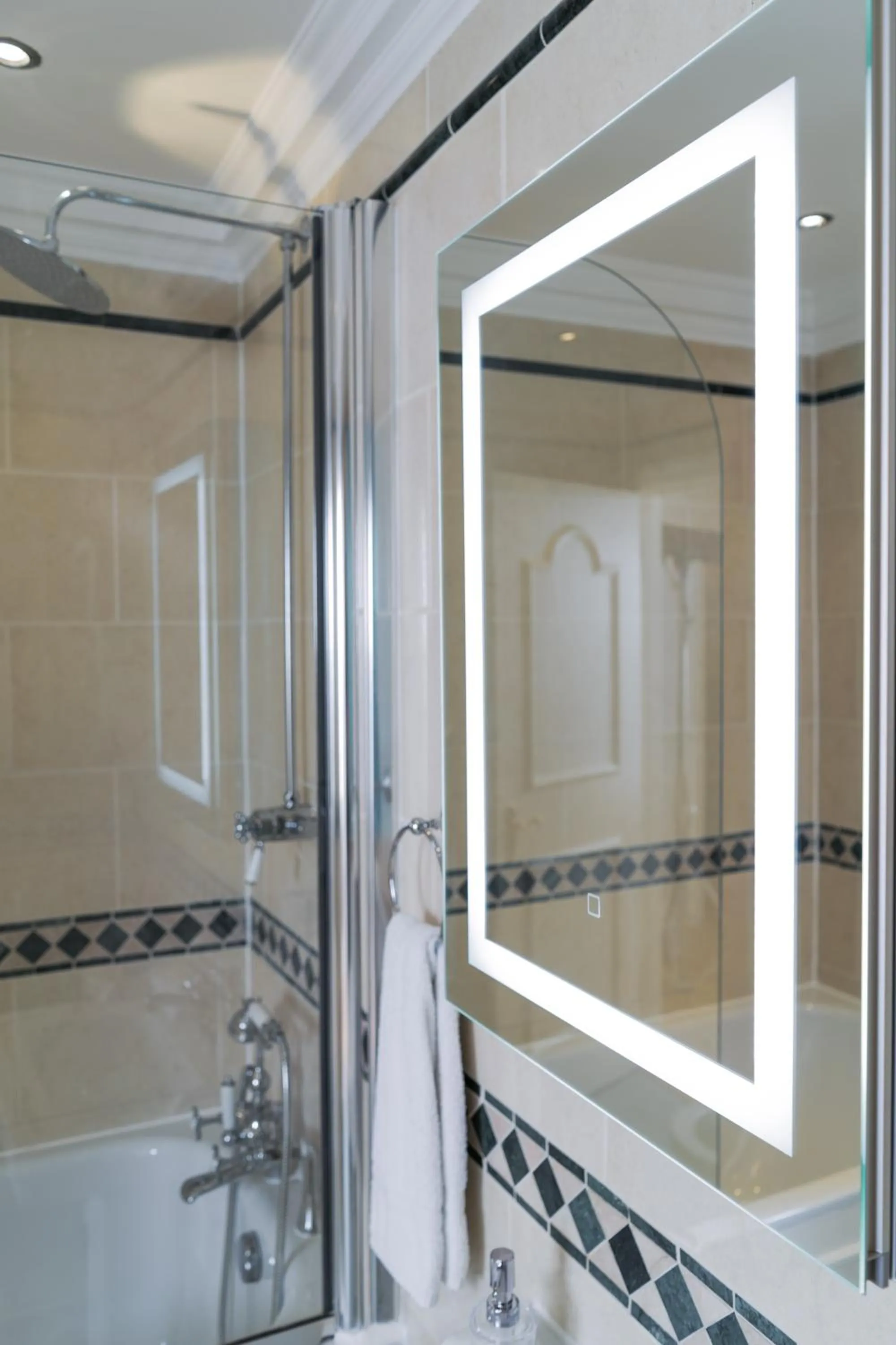 Bathroom in Stay in bond street