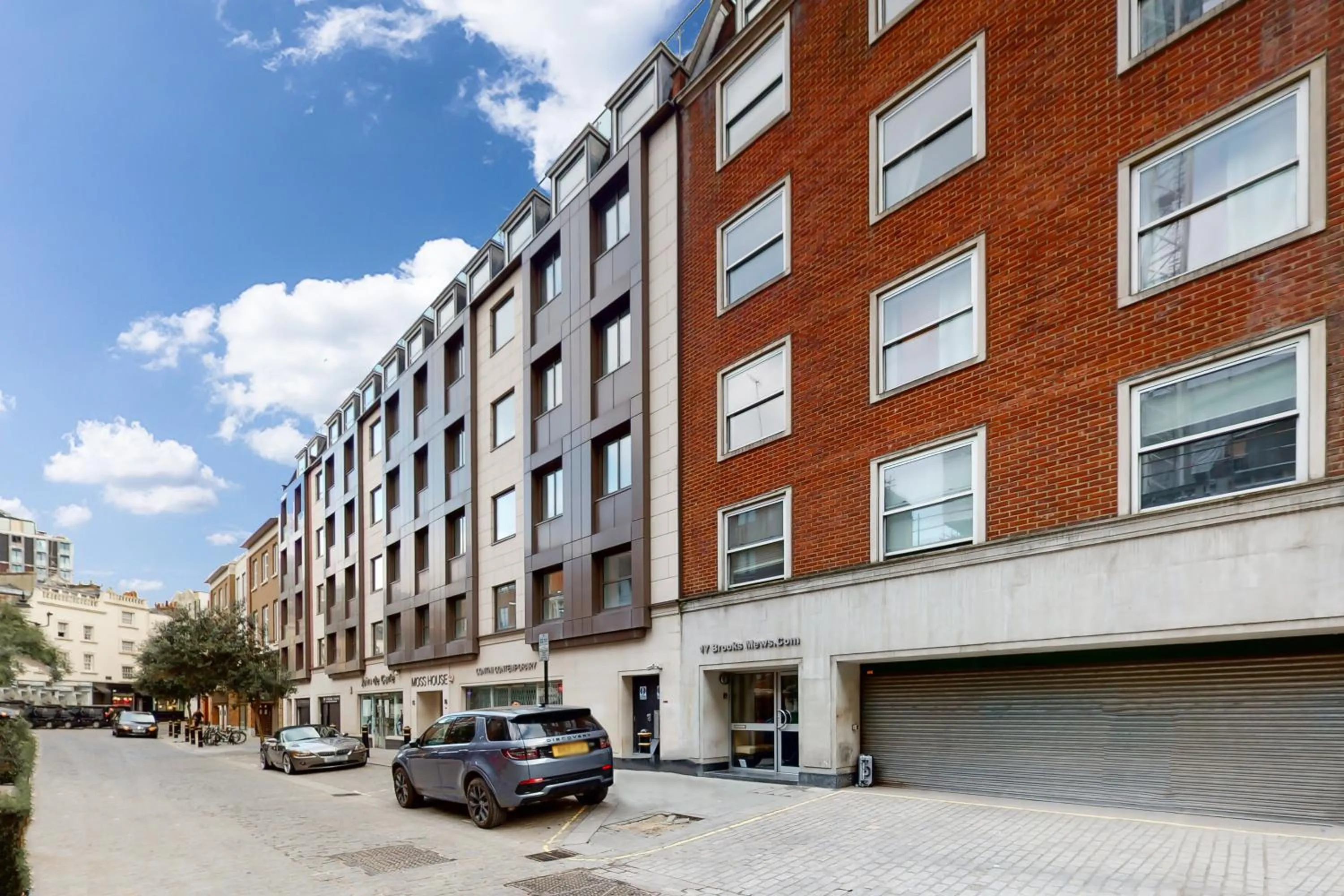 Property building in Stay in bond street