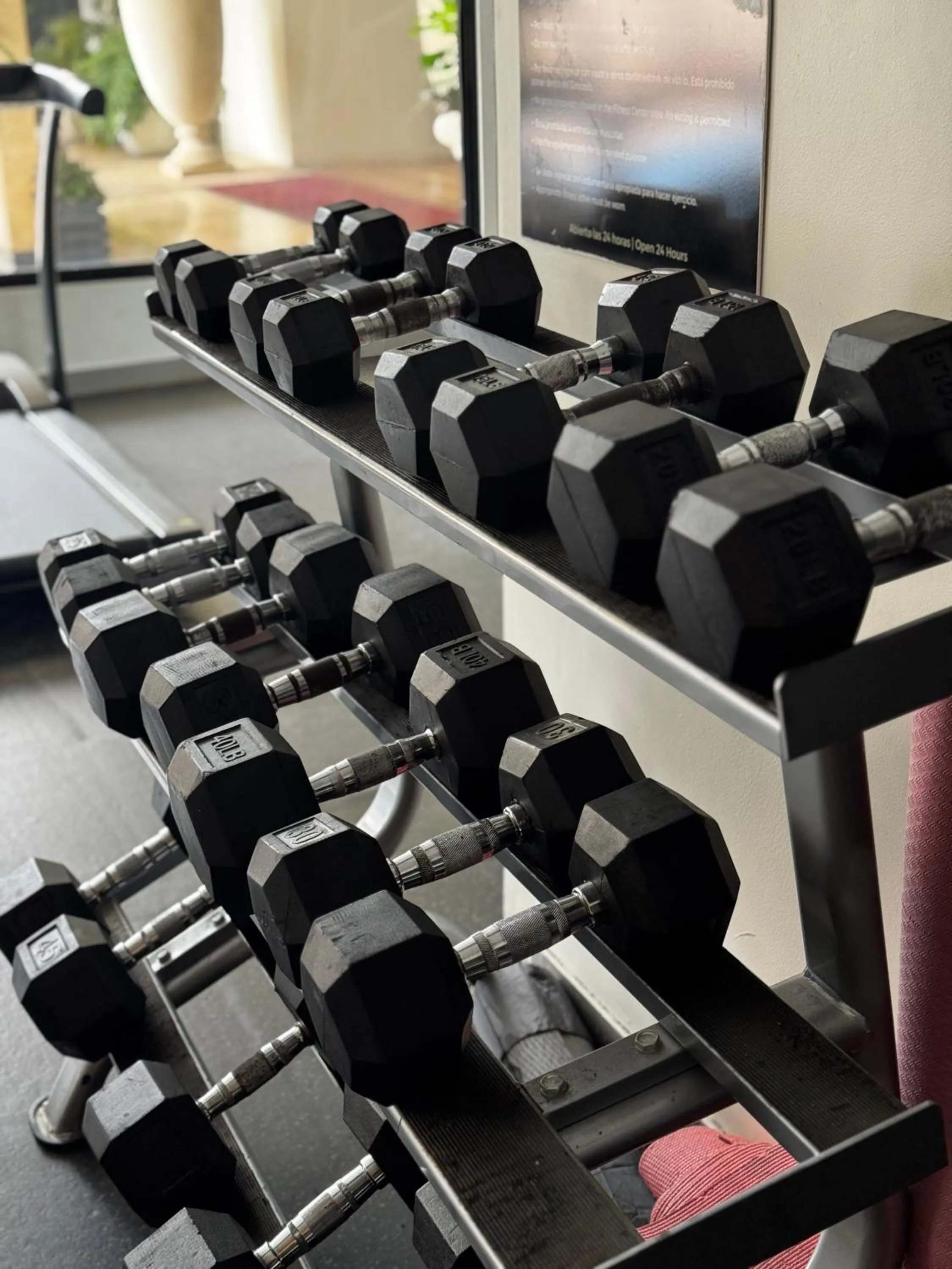 Fitness centre/facilities in KC Hotel San Jose
