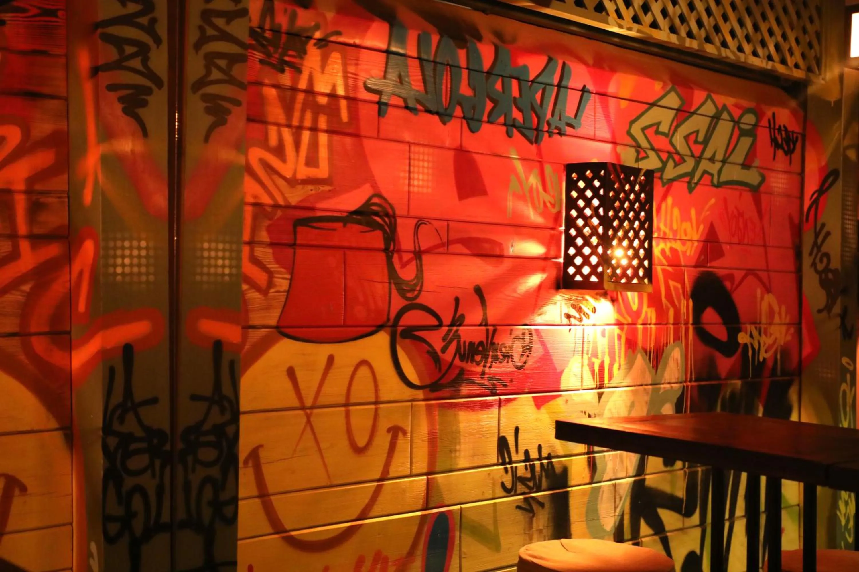 Restaurant/places to eat in Riad Monceau