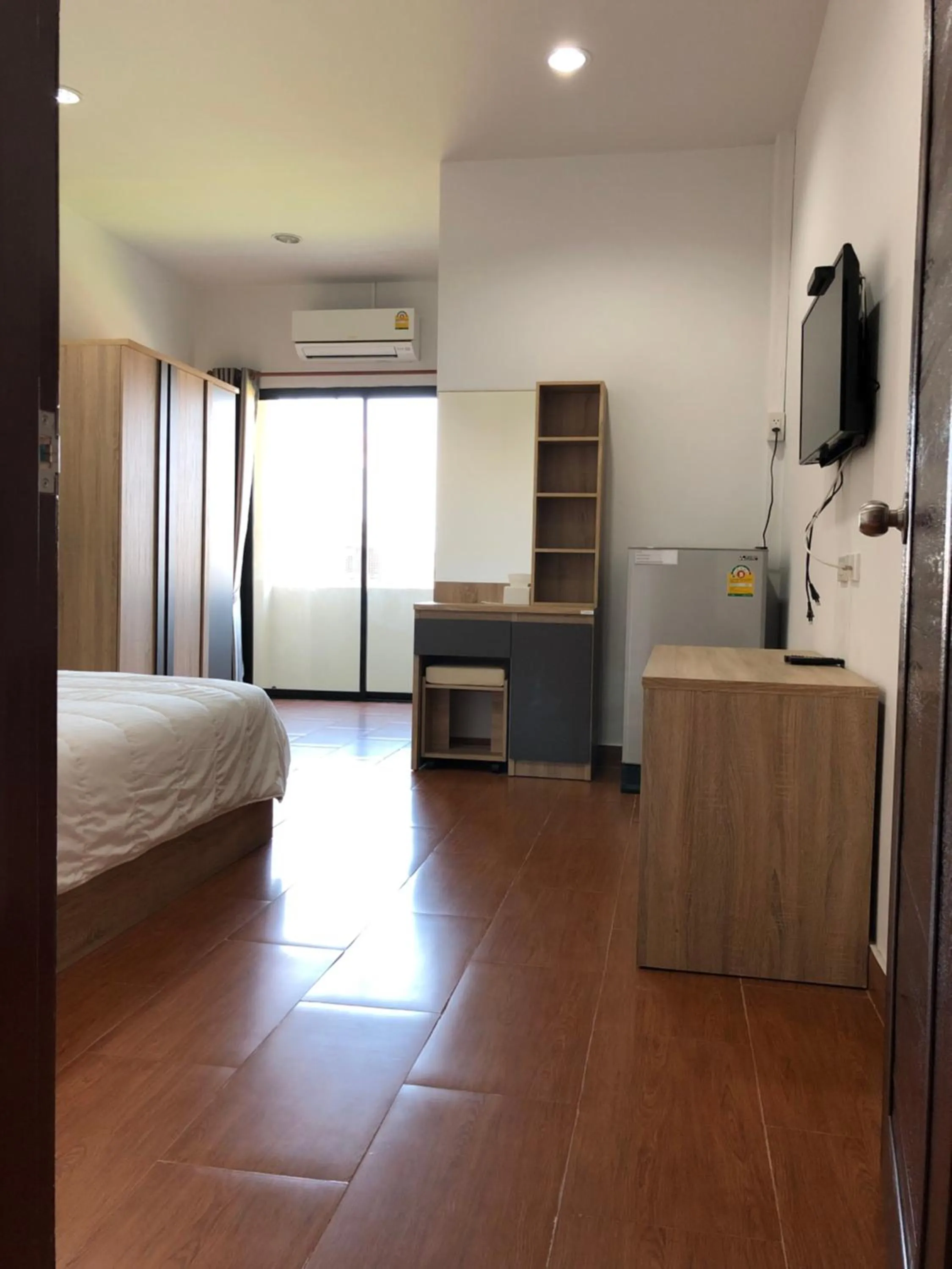 Photo of the whole room, Bed in Rabbit Hotel