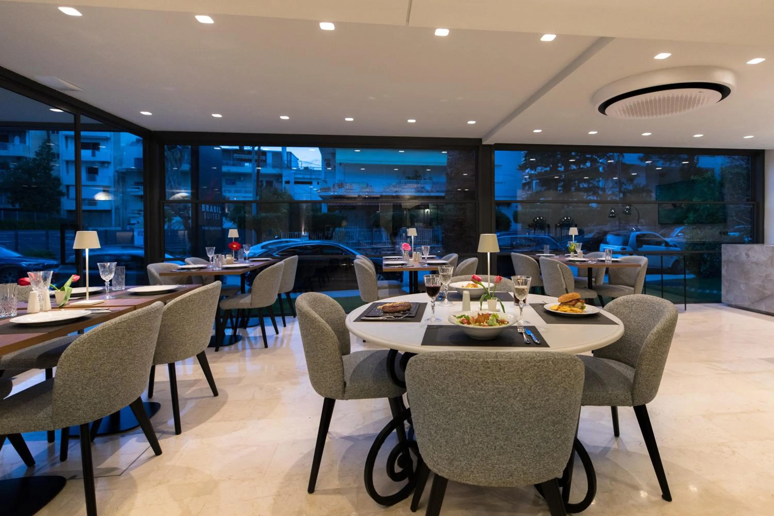 Restaurant/places to eat in Brasil Suites Boutique Hotel