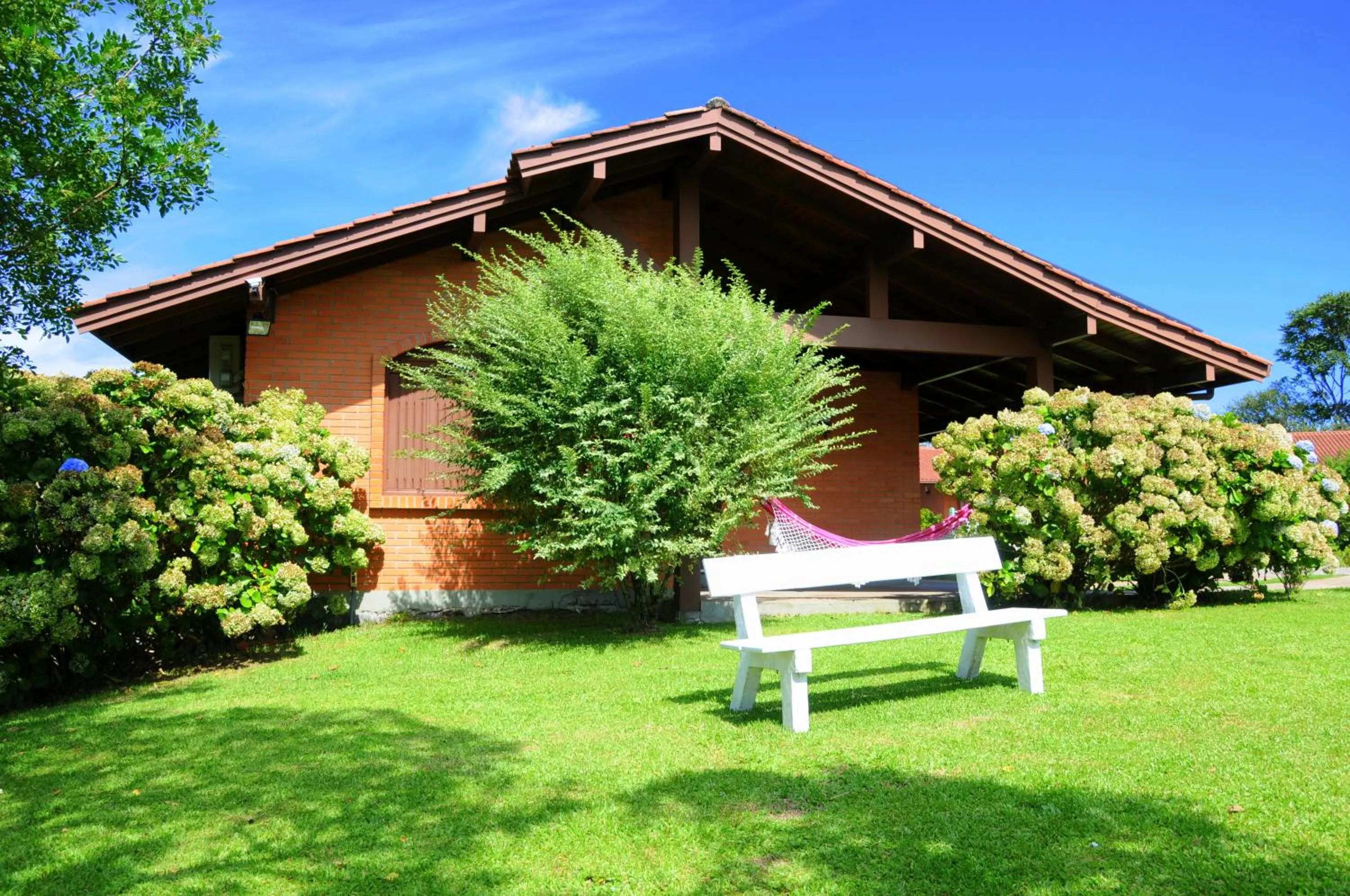 Spring in Hotel Bangalôs da Serra