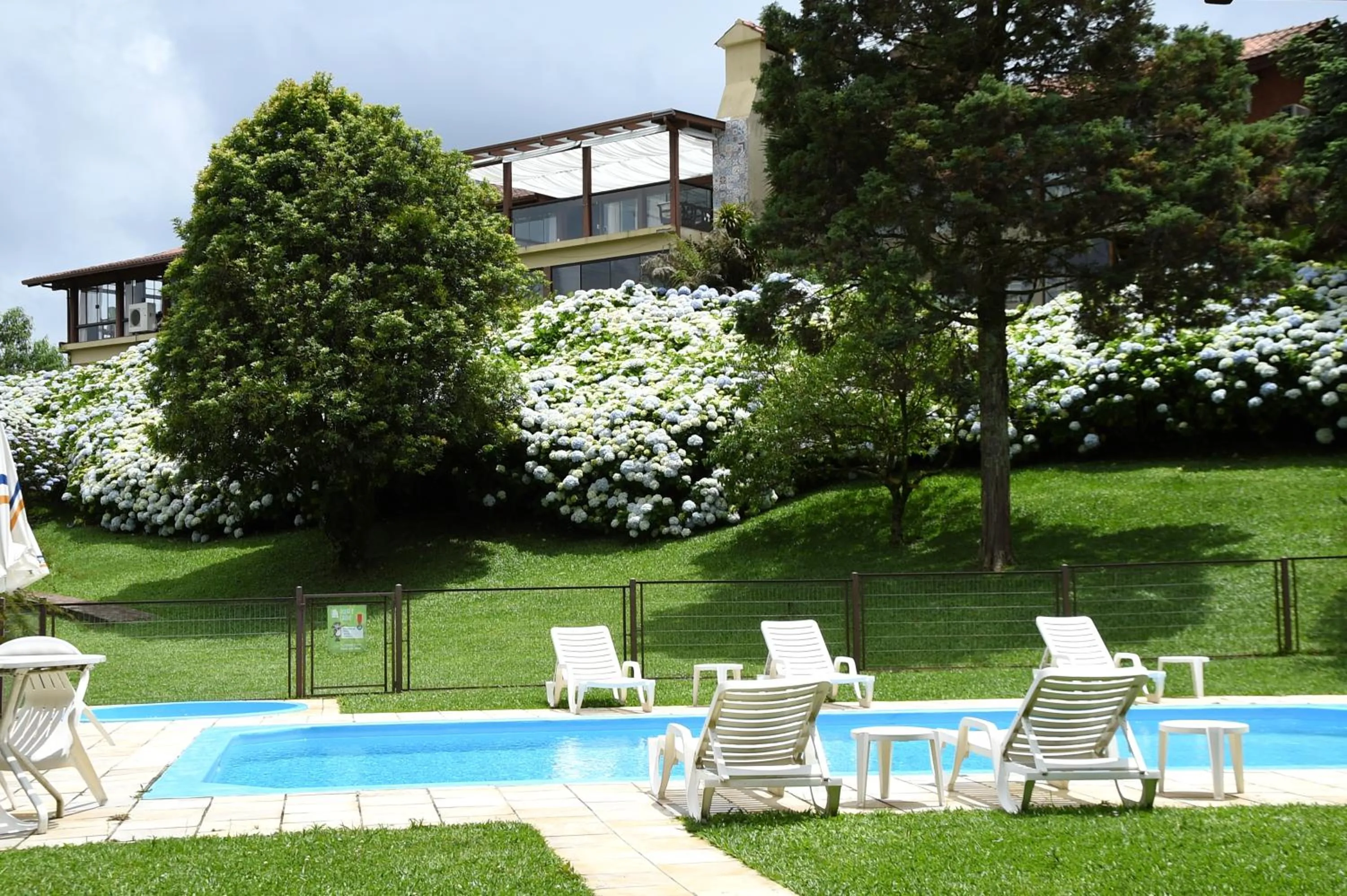 Garden in Hotel Bangalôs da Serra