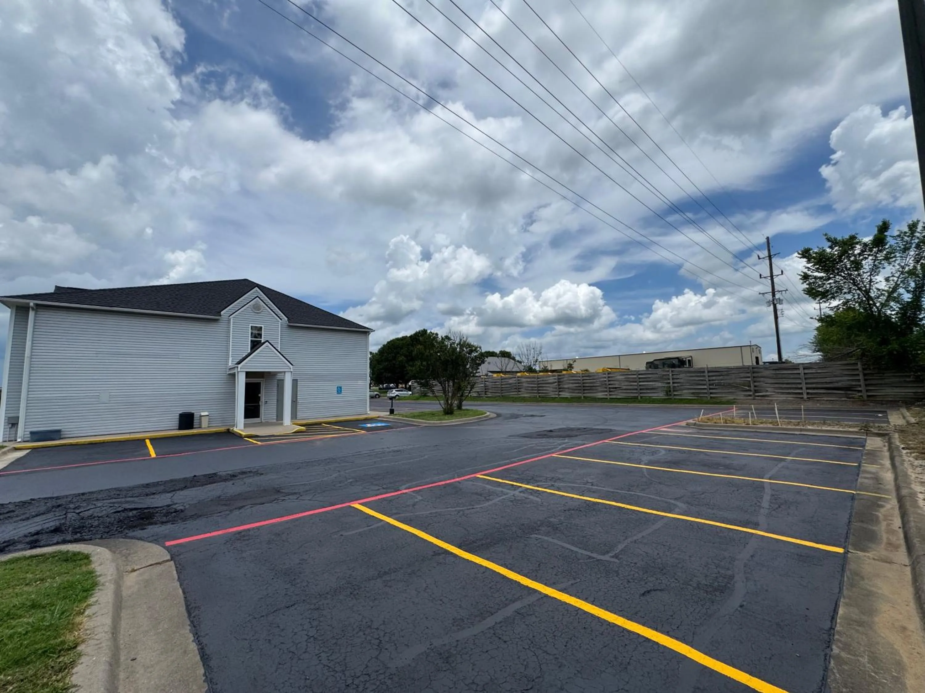 Parking in Americas Best Value Inn and Suites Ada