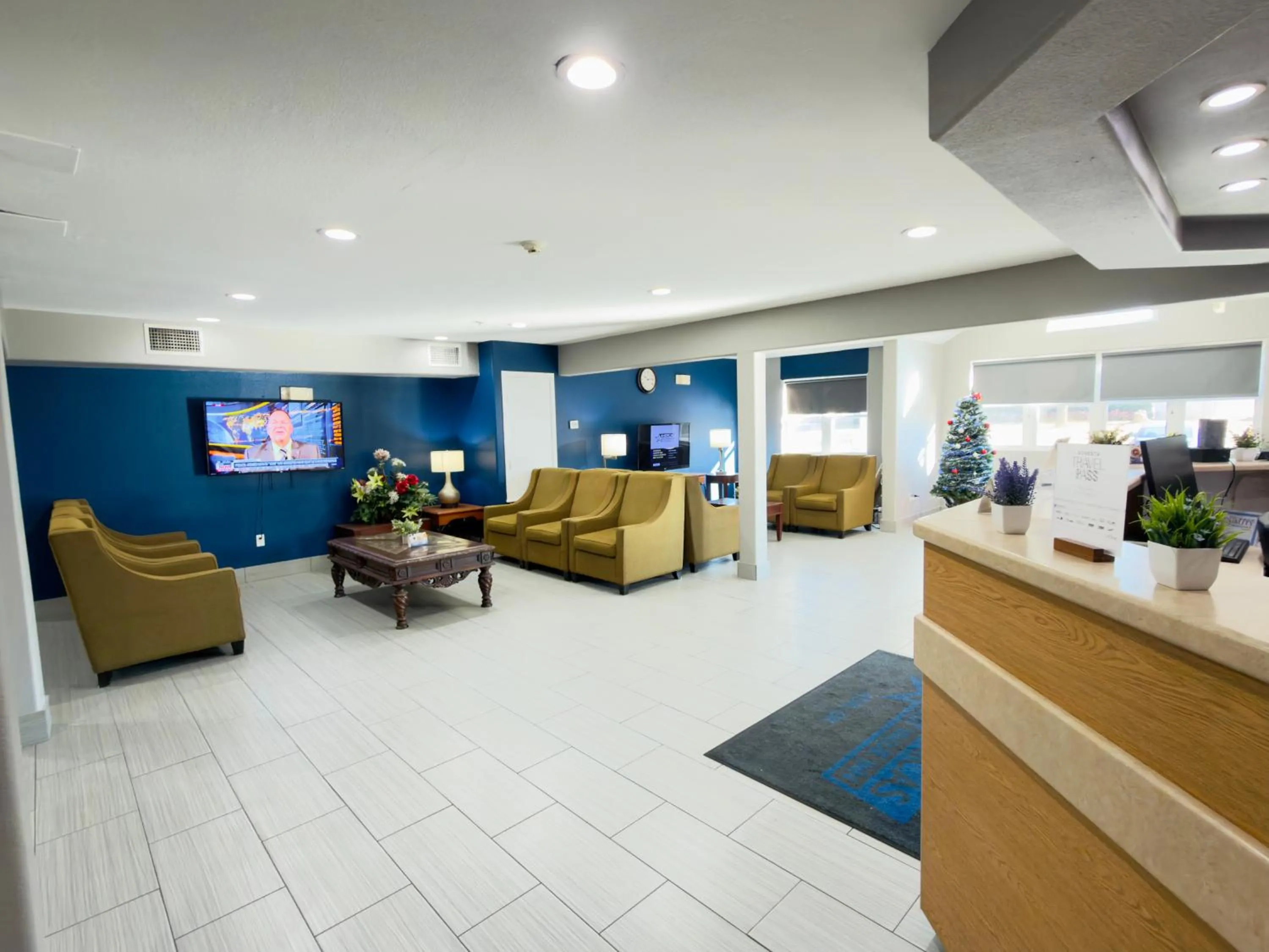 Seating area in Americas Best Value Inn and Suites Ada