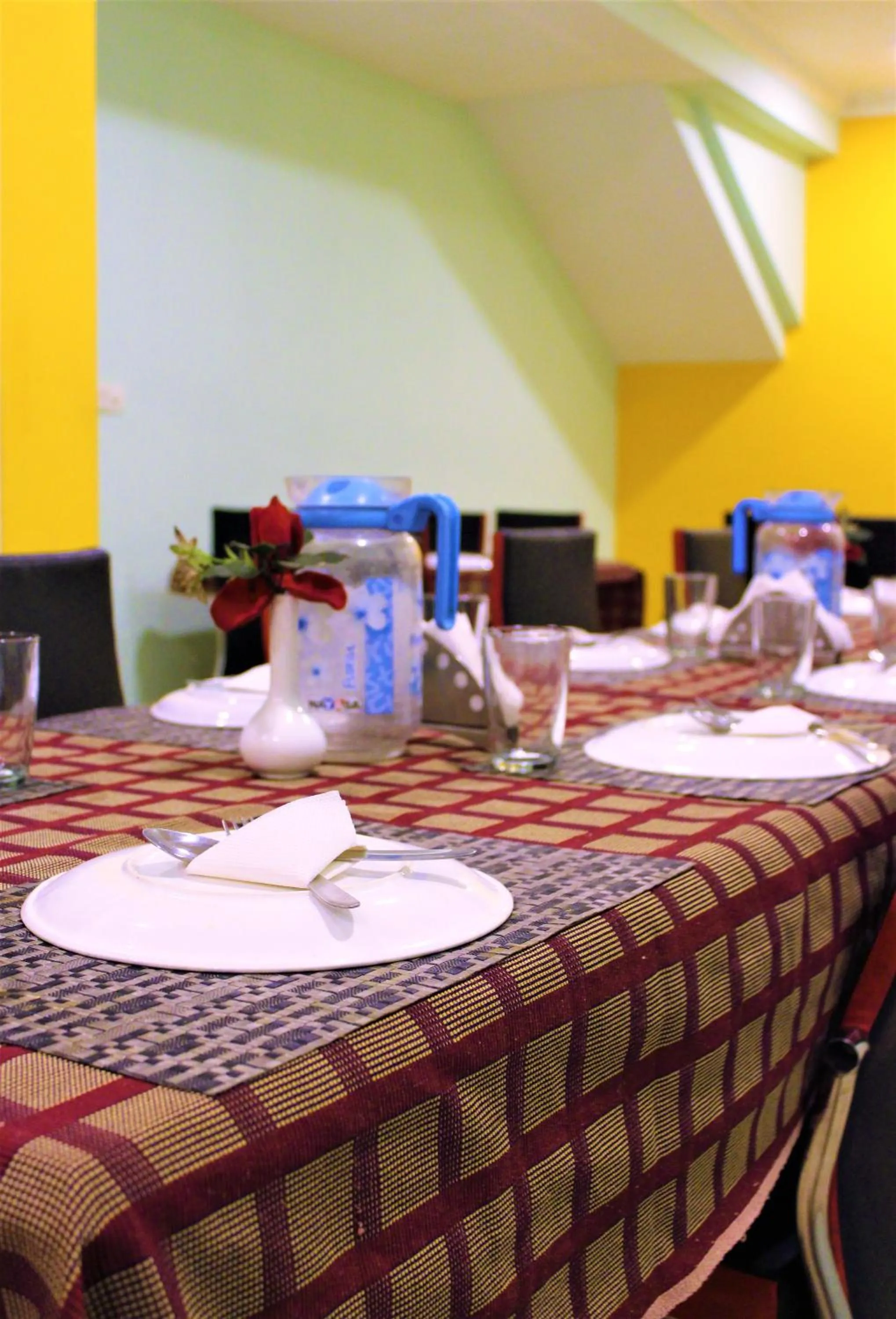 Restaurant/places to eat in HOTEL PARK LAGOON