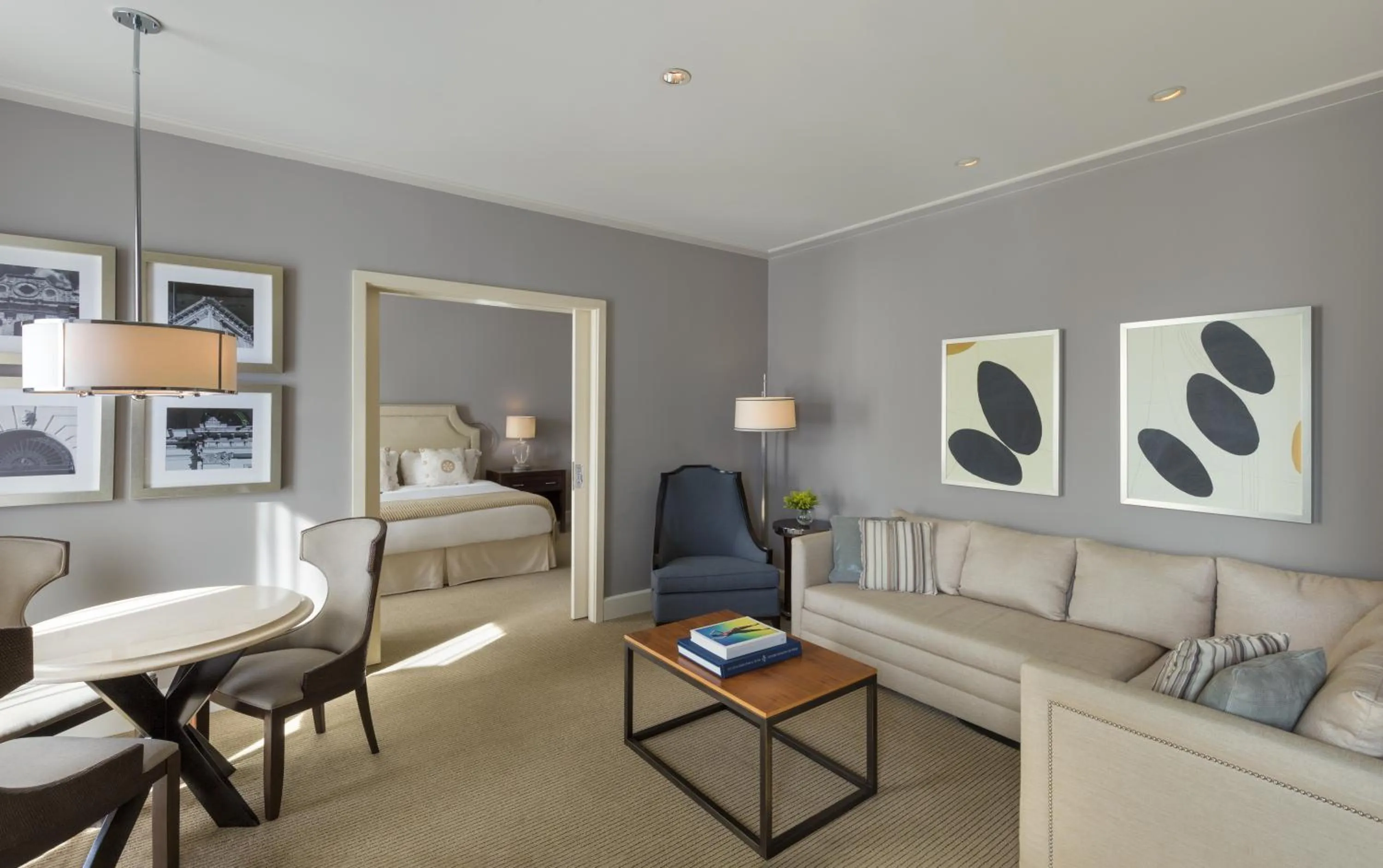 Living room in Bristol Panama, a Registry Collection Hotel