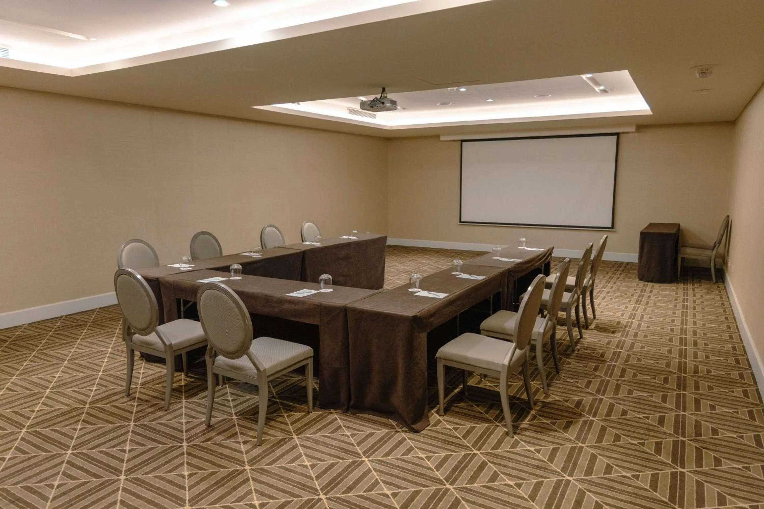 Meeting/conference room in Bristol Panama, a Registry Collection Hotel