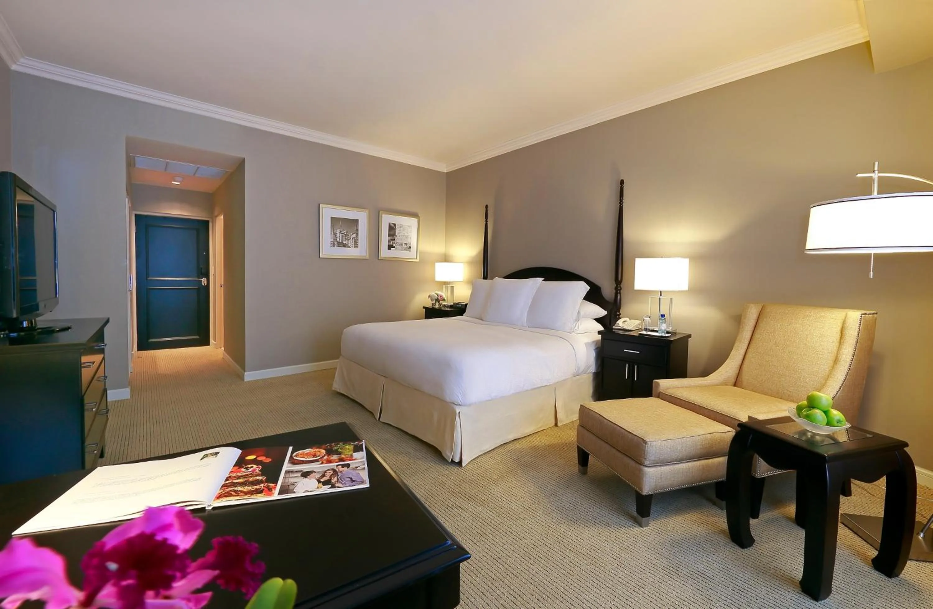 Photo of the whole room, Bed in Bristol Panama, a Registry Collection Hotel