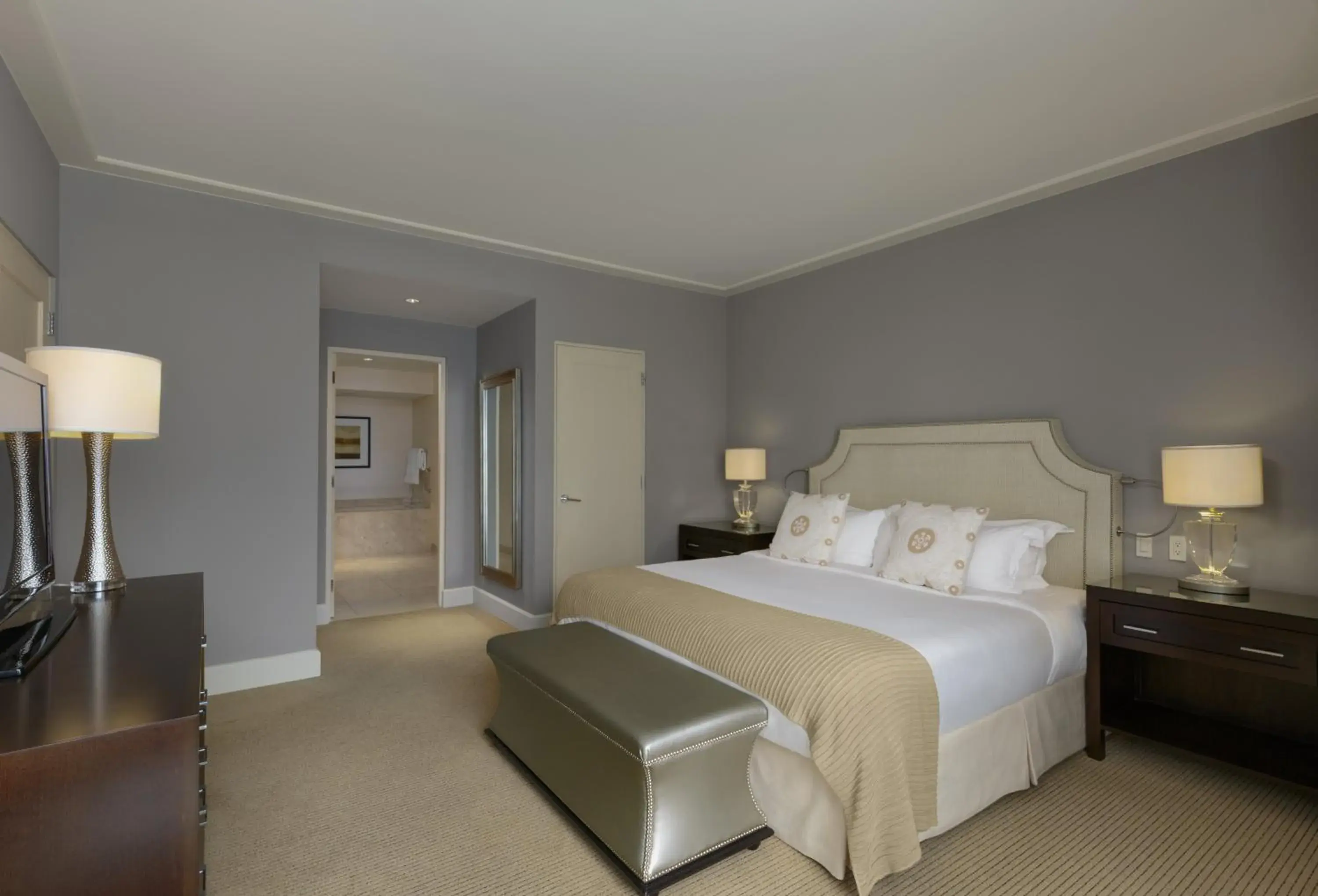 Tower Premier, 1 King Bed, 1 Bedroom Master Suite, Kitchen, Non-Smoking in Bristol Panama, a Registry Collection Hotel Tower Premier, 1 King Bed, 1 Bedroom Master Suite, Kitchen, Non-Smoking in Bristol Panama, a Registry Collection Hotel