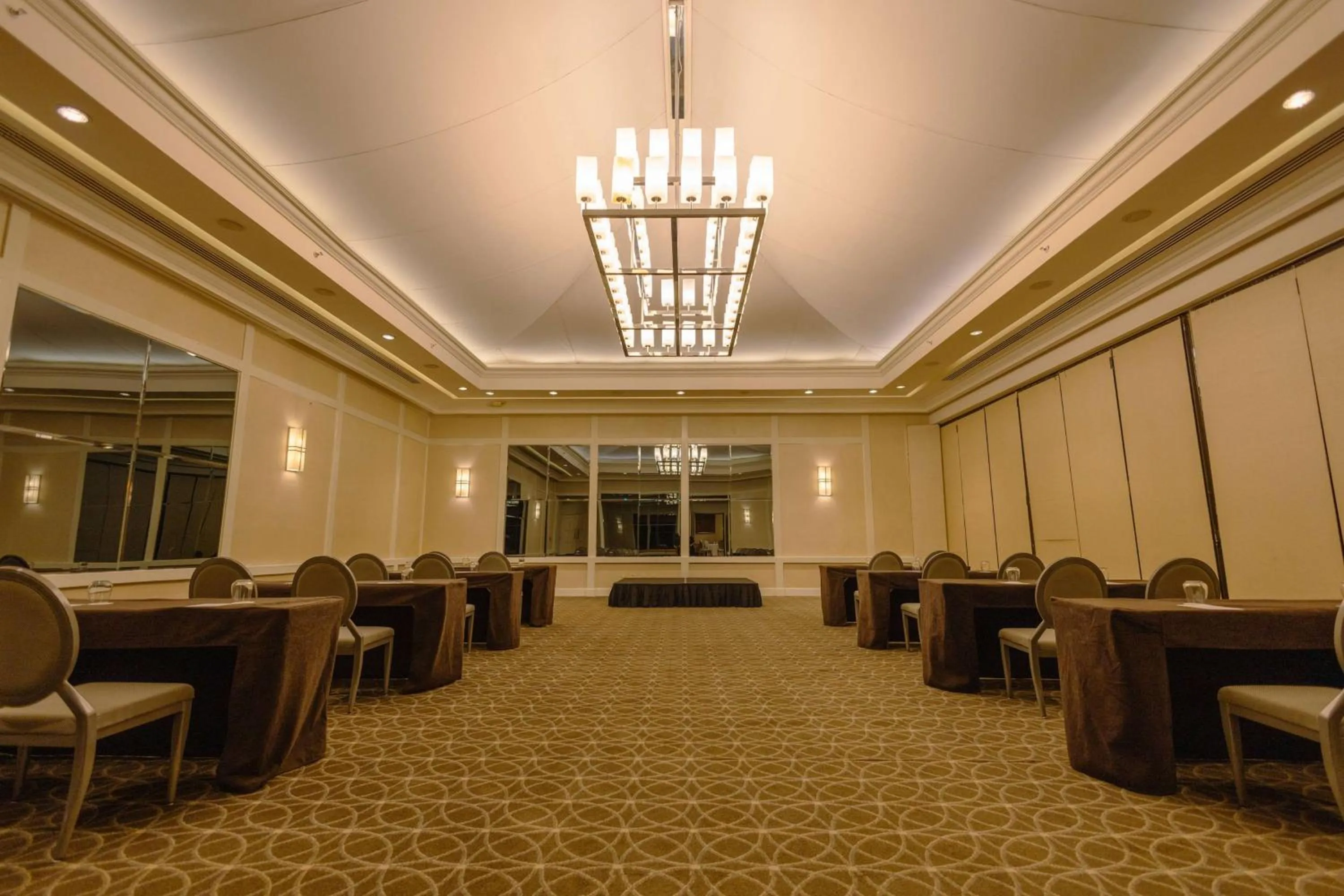Meeting/conference room in Bristol Panama, a Registry Collection Hotel