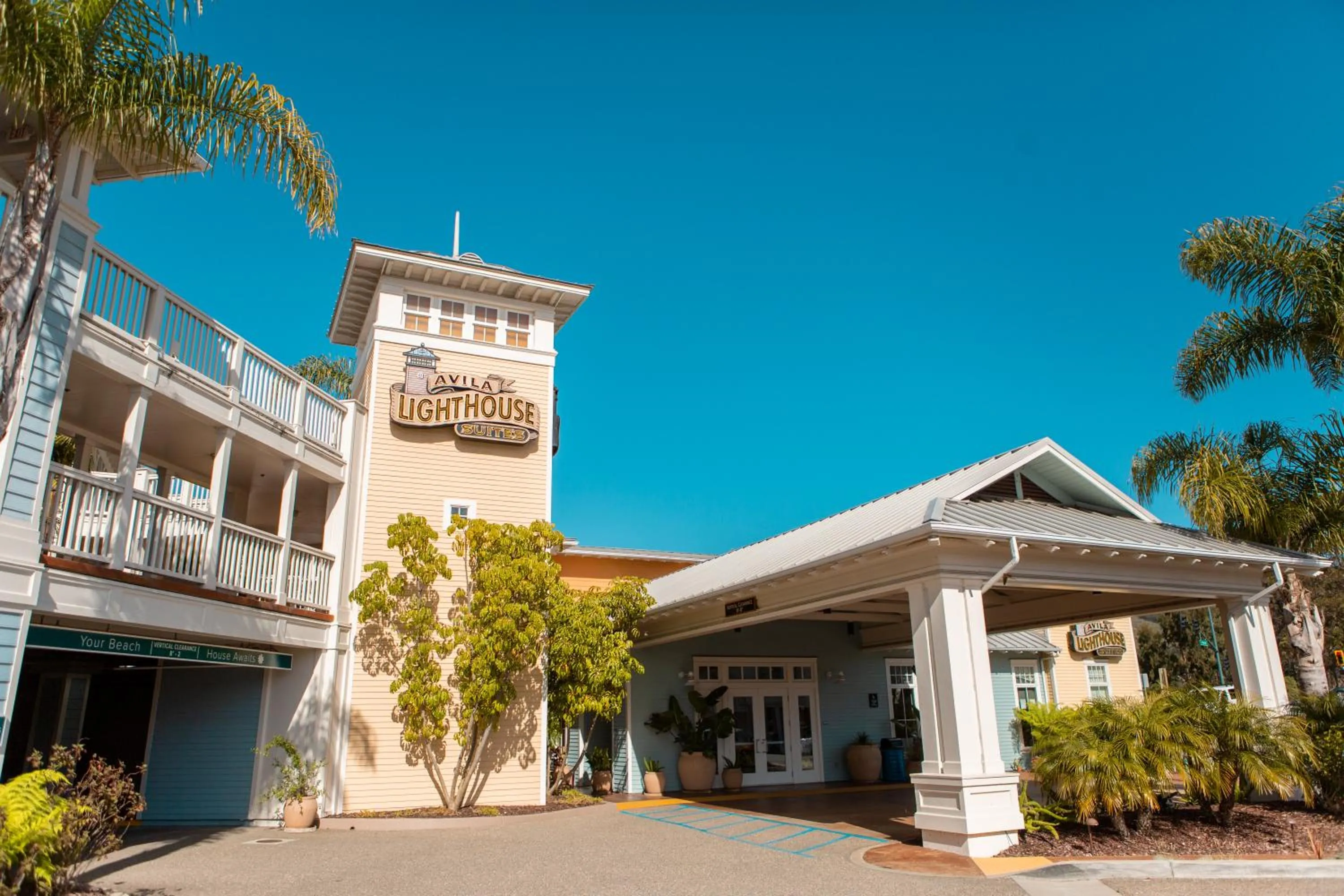 Property building in Avila Lighthouse Suites