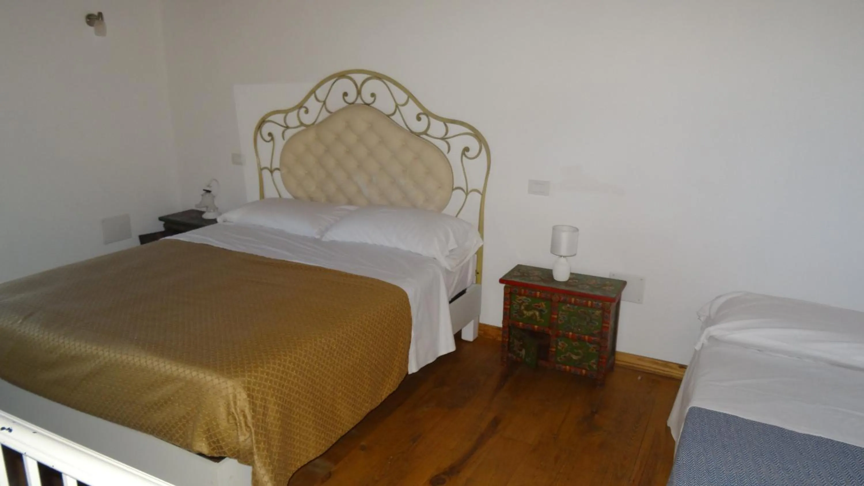 Bedroom, Bed in Borgo Rosso di Sera - Resort Country Chic