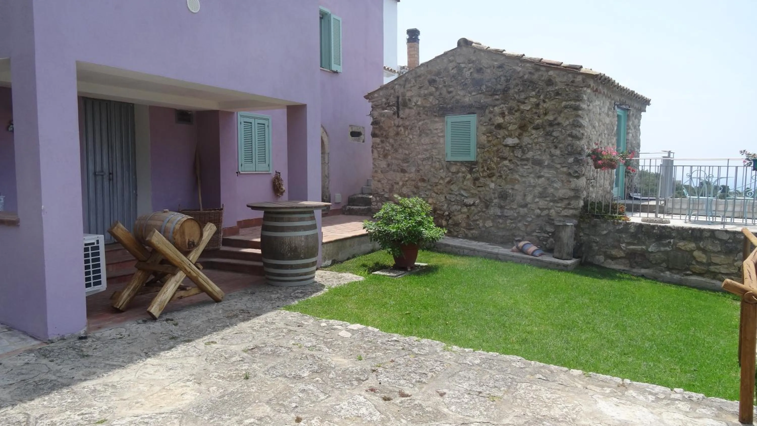 Patio in Borgo Rosso di Sera - Resort Country Chic