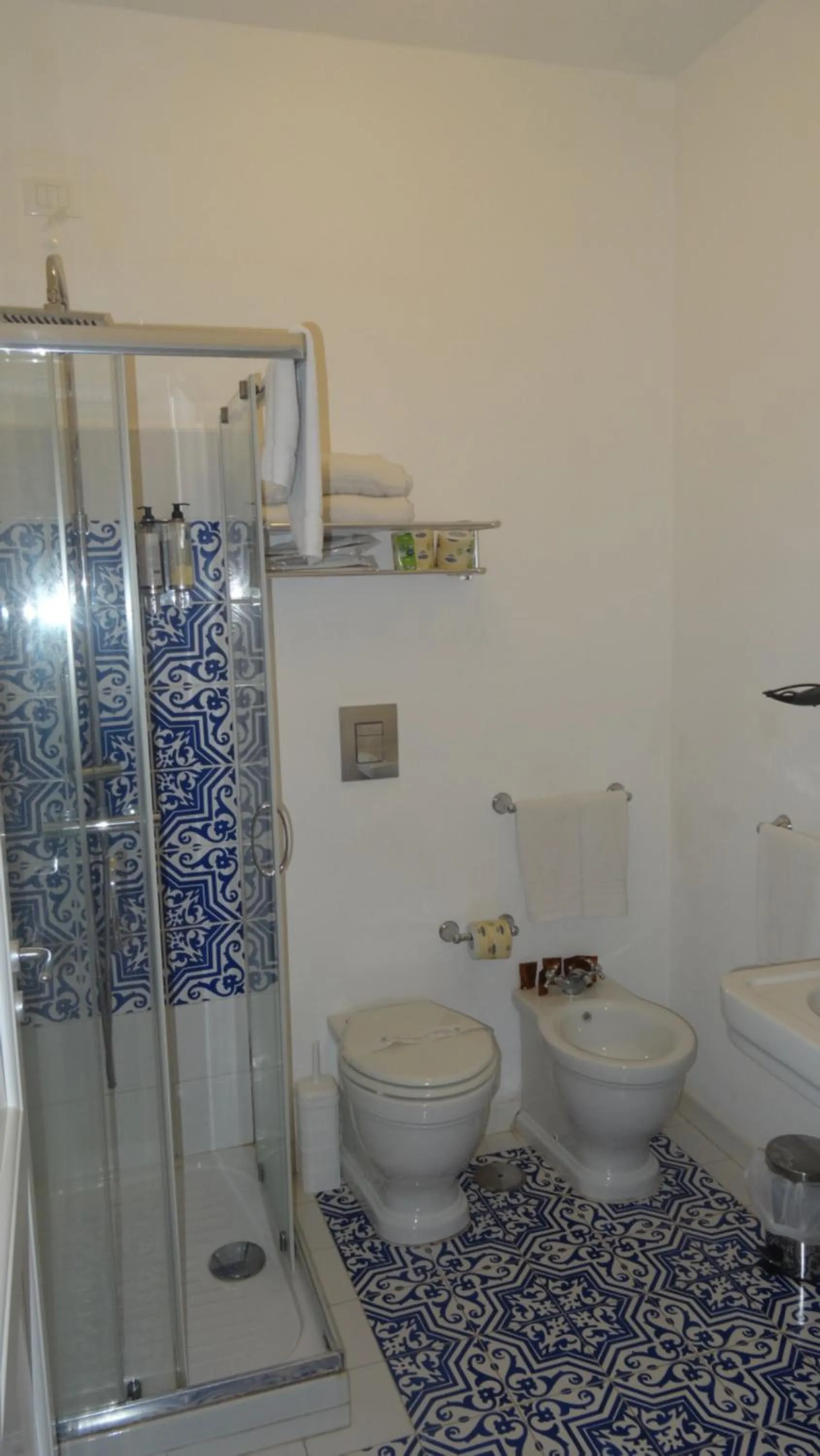 Bathroom in Borgo Rosso di Sera - Resort Country Chic