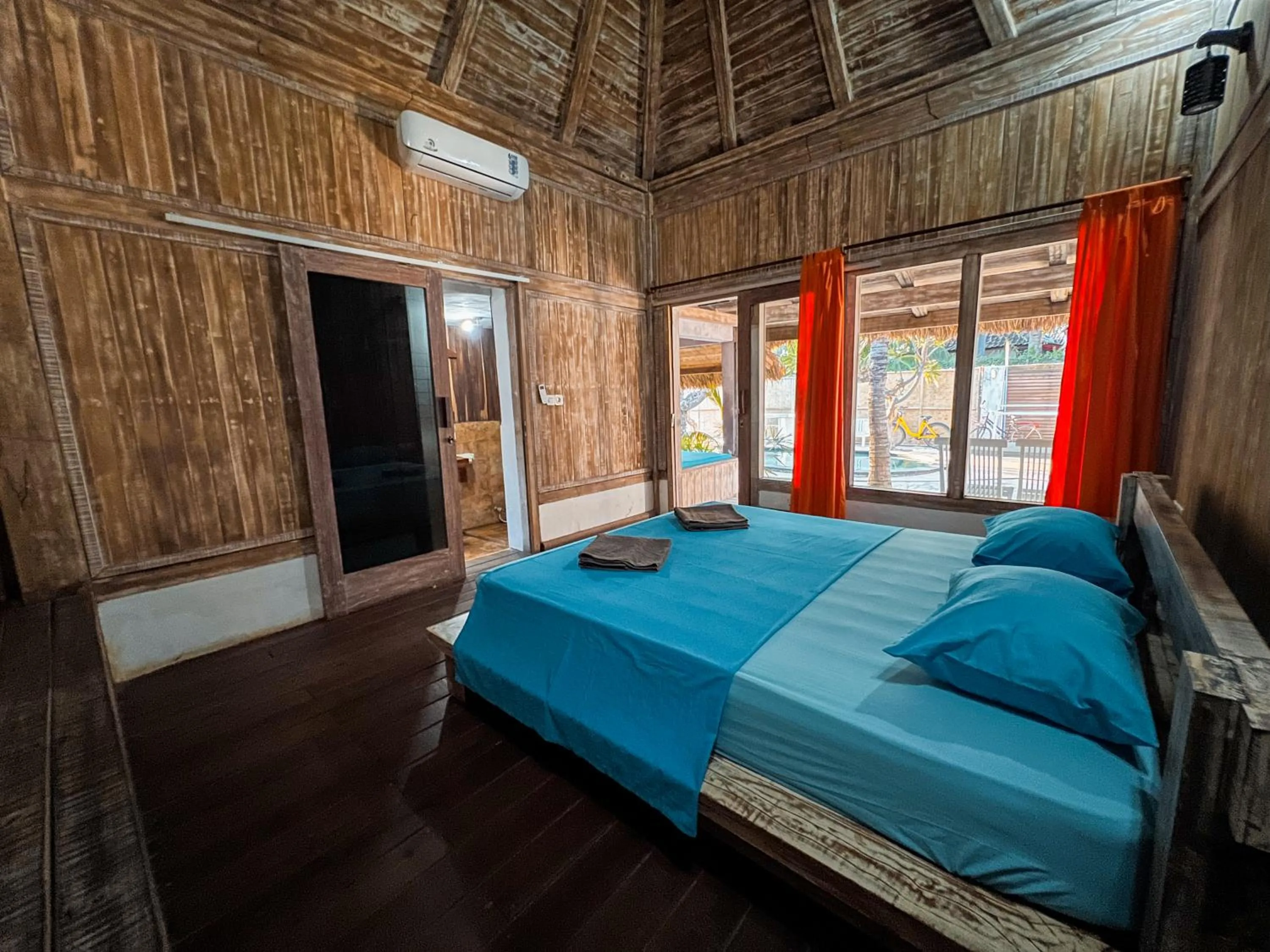 Bed in Coconut Dream