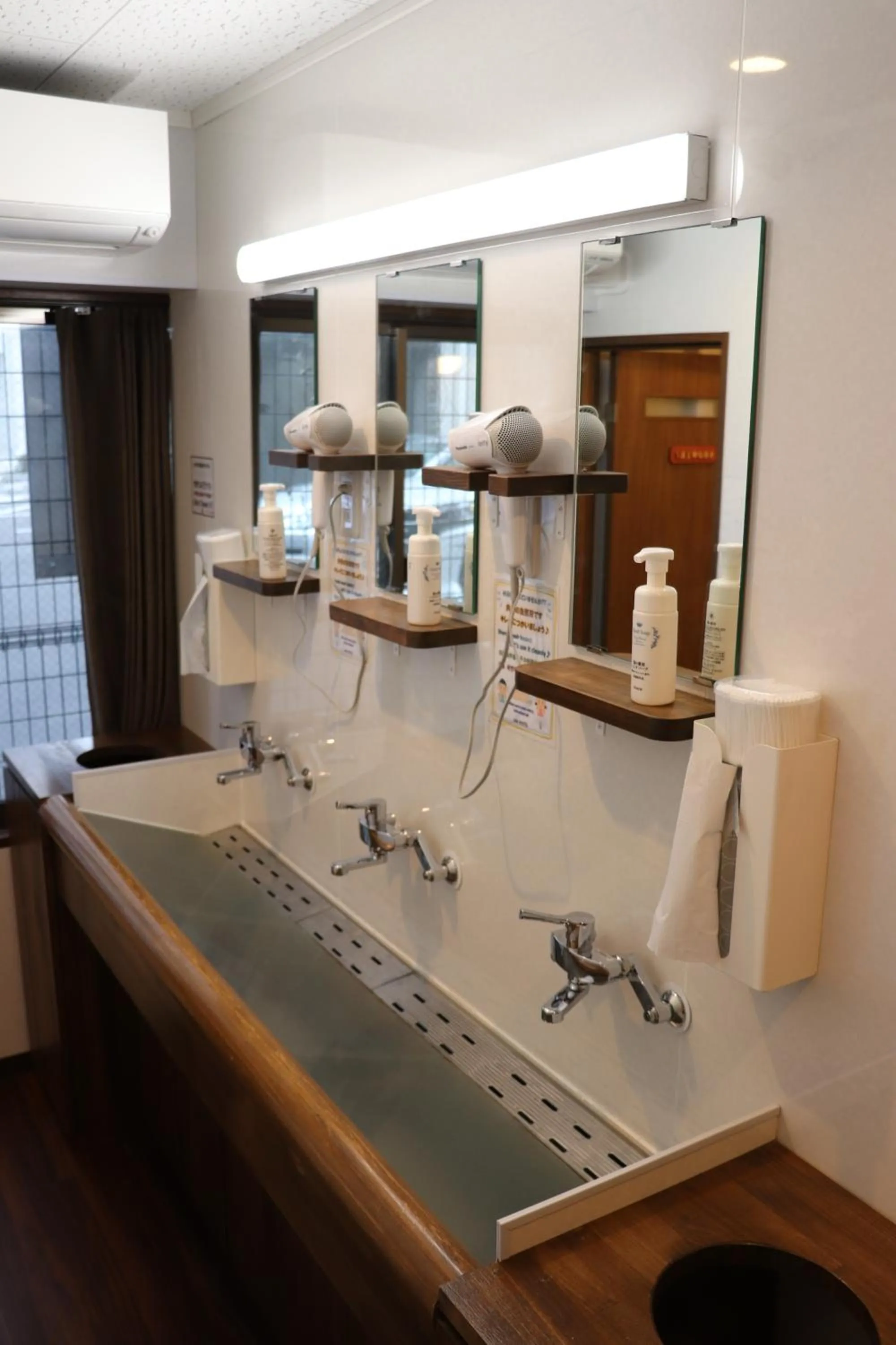 JAM HOSTEL Hakata Station Front