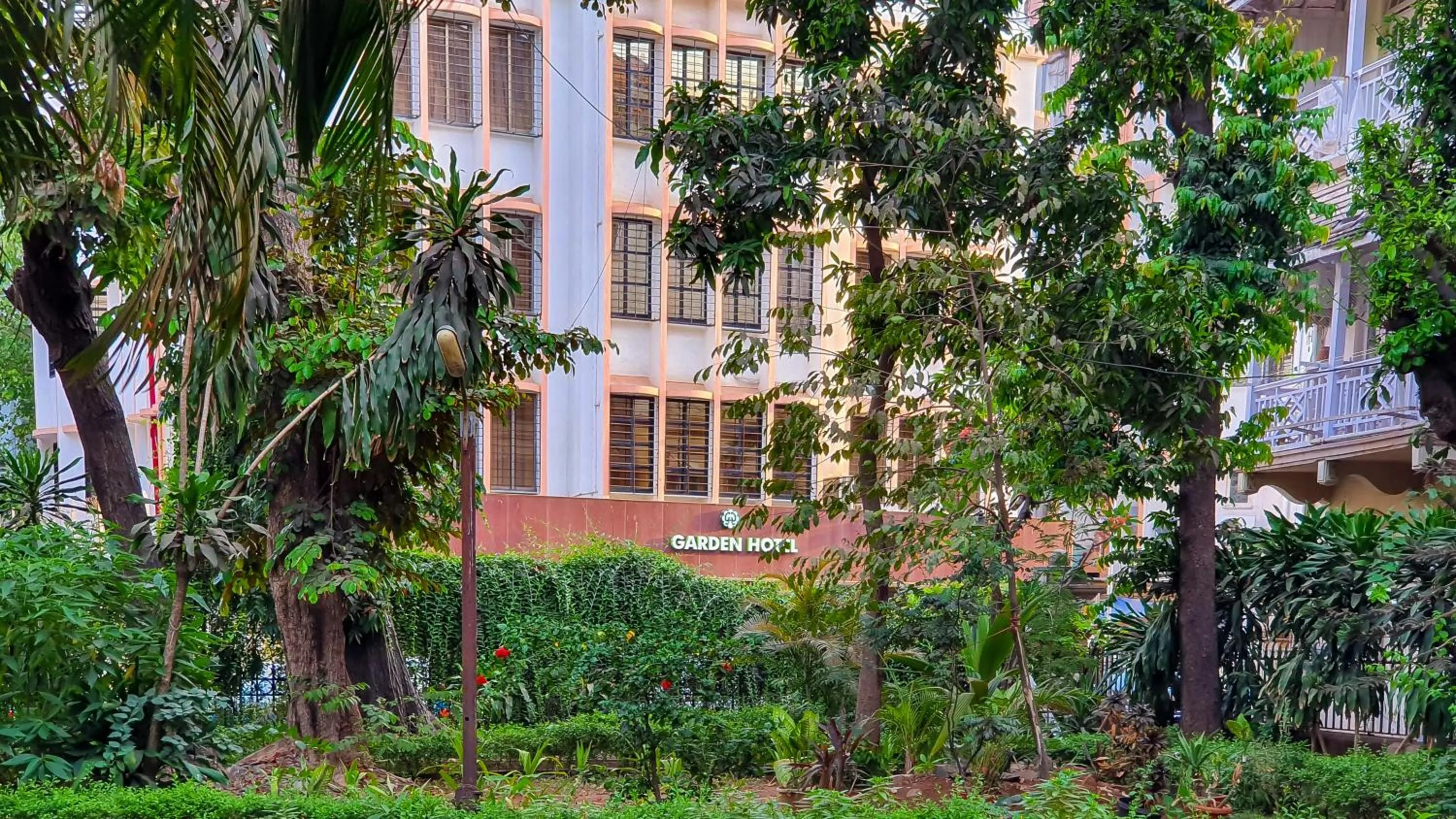 Garden in Garden Hotel