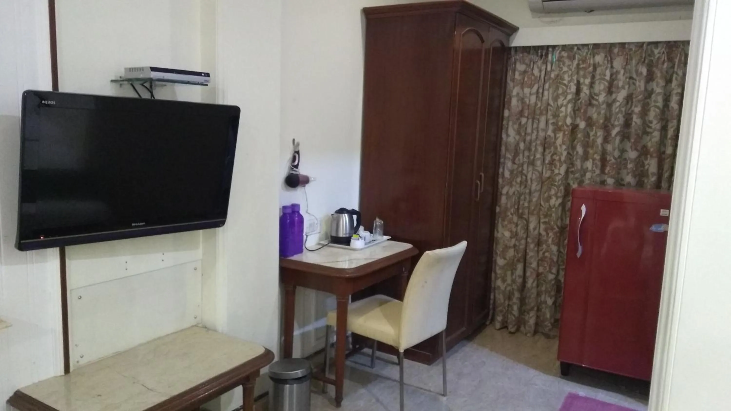 TV and multimedia in Garden Hotel