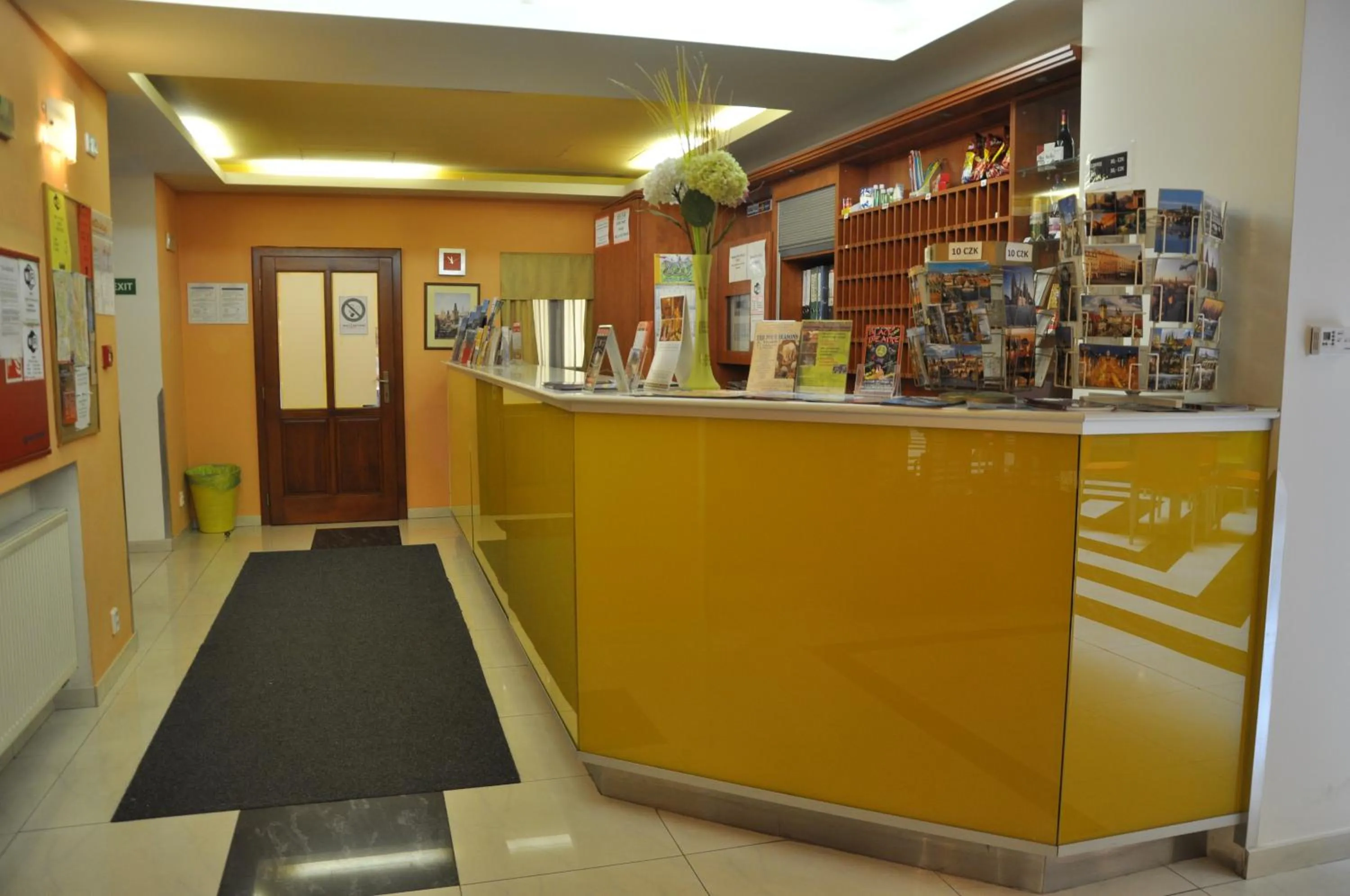 Lobby or reception in City Central De Luxe