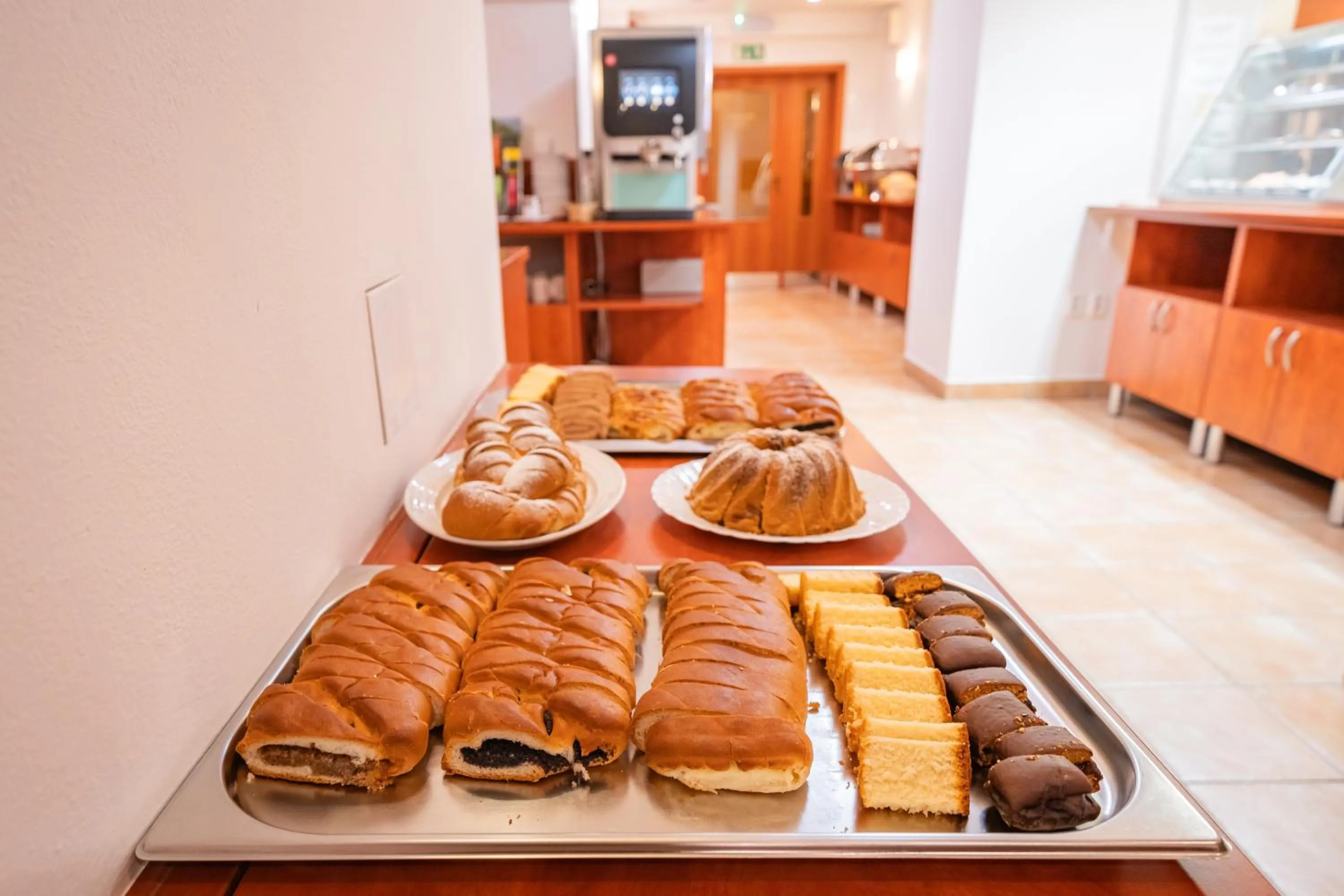 Buffet breakfast in City Central De Luxe