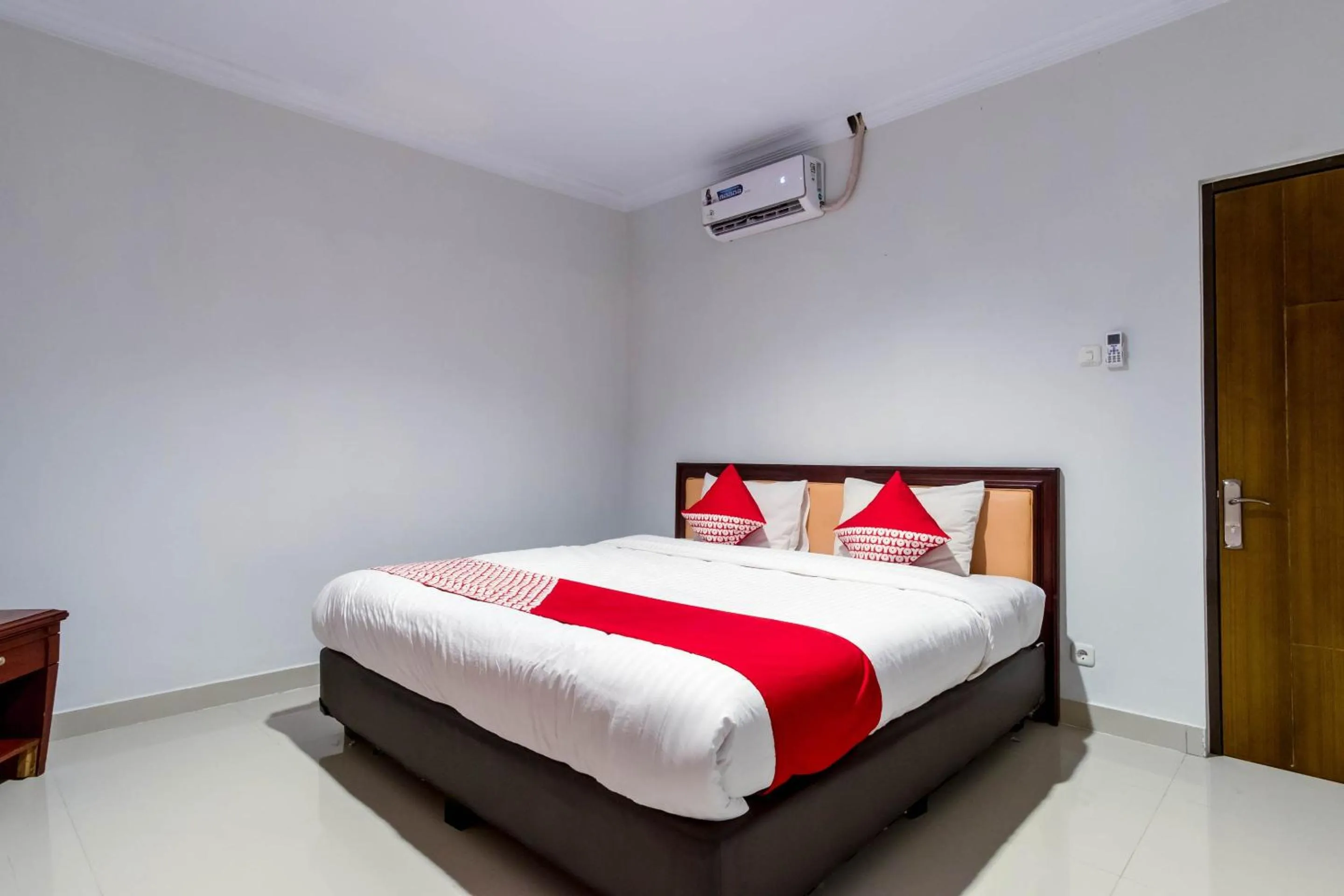 Bedroom, Bed in Hotel O Helvetia Residence