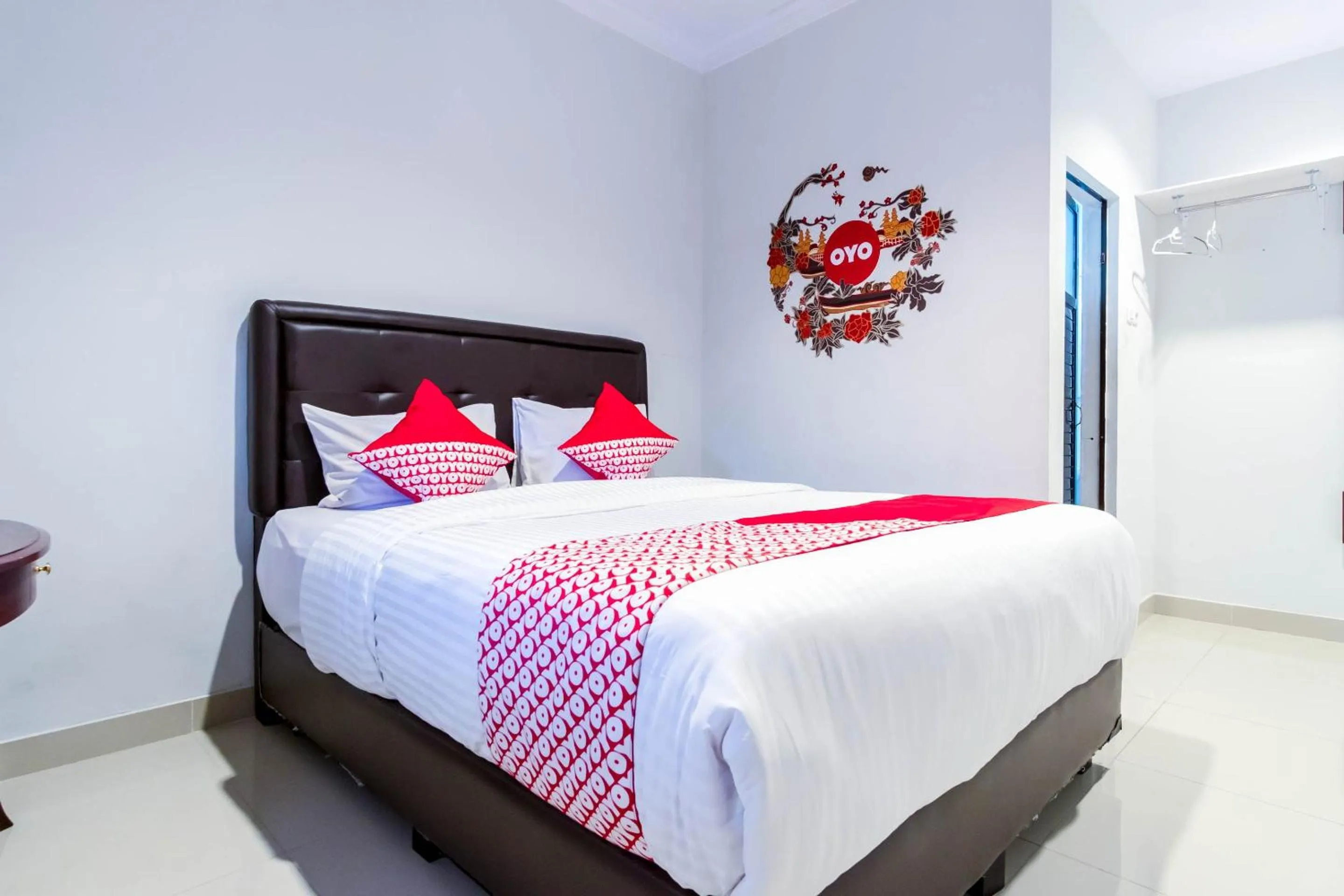 Bedroom, Bed in Hotel O Helvetia Residence