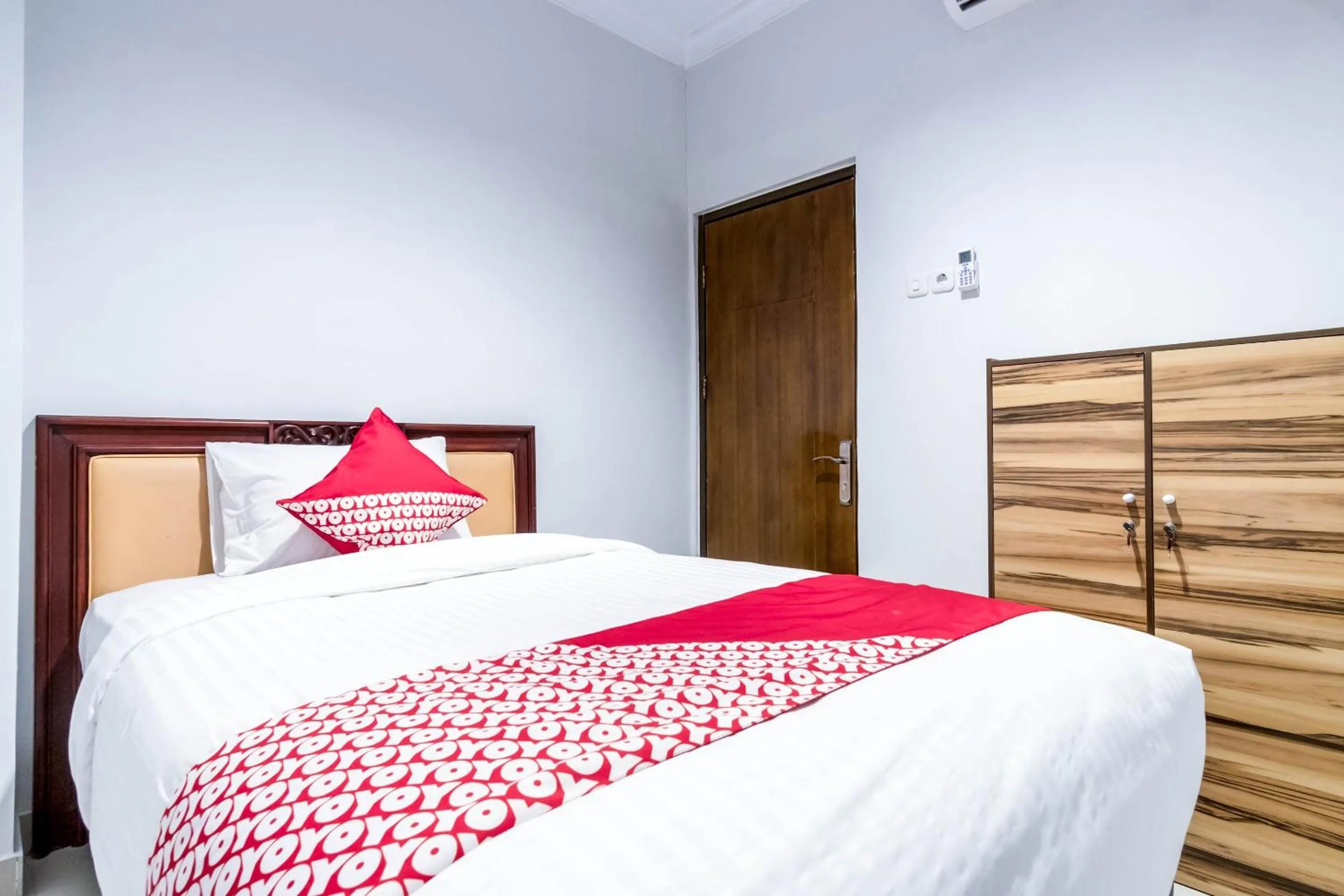 Bedroom, Bed in Hotel O Helvetia Residence