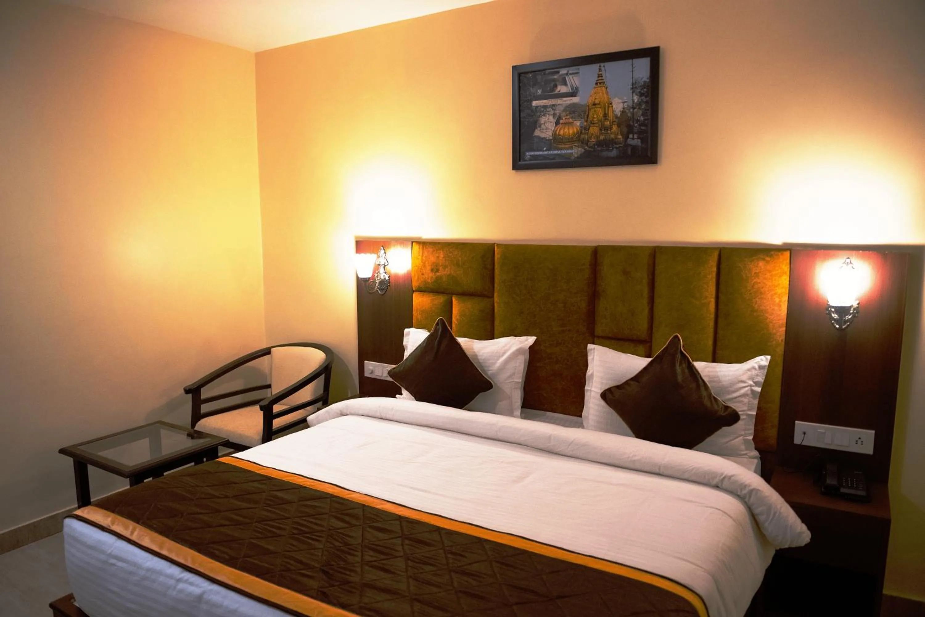 Bedroom, Bed in HOTEL SHIVOY GRAND