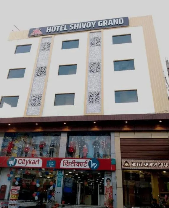 On-site shops in HOTEL SHIVOY GRAND