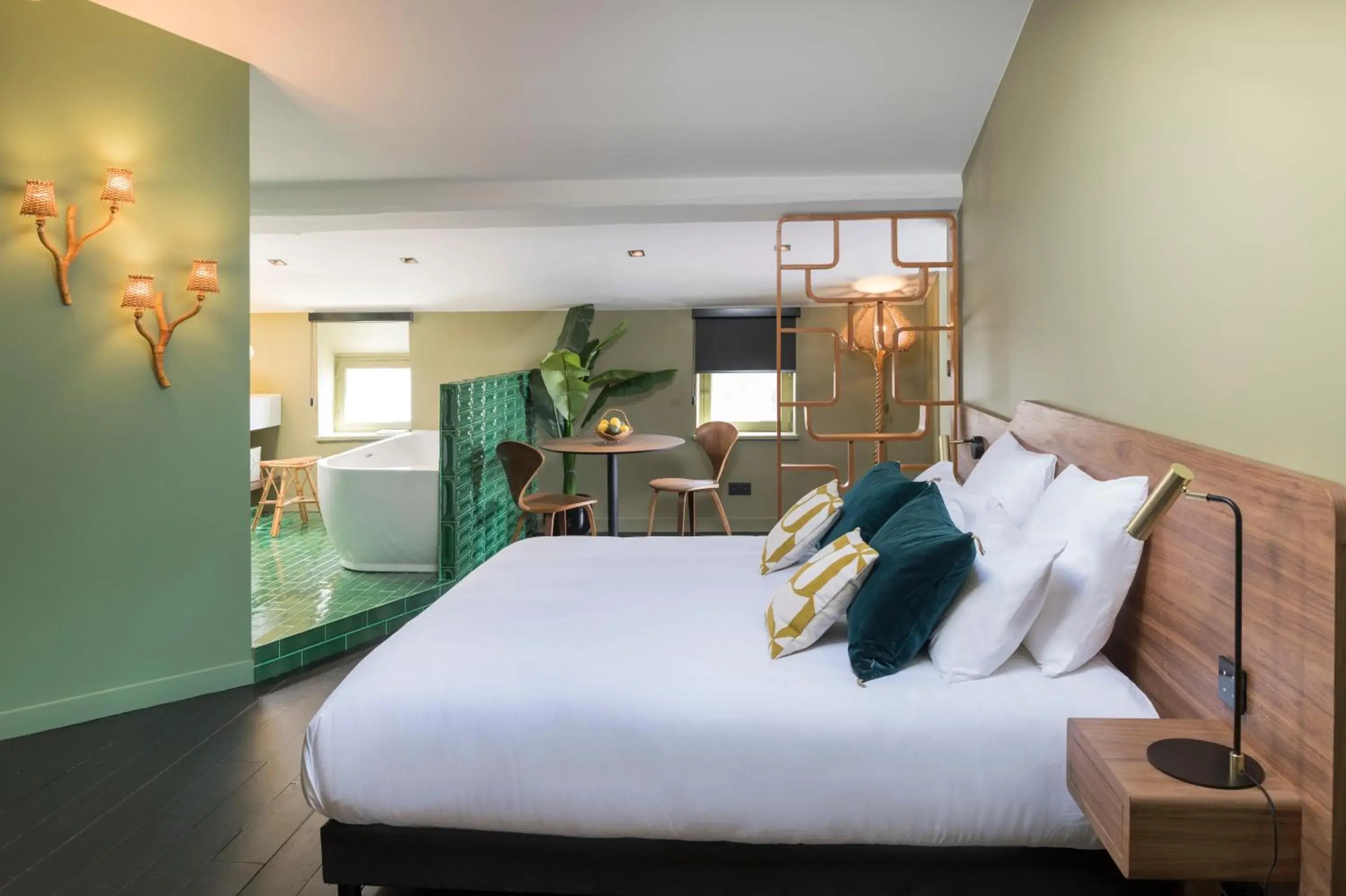 Junior Suite "Esmeralda" in MiHotel Bellecour Junior Suite "Esmeralda" in MiHotel Bellecour