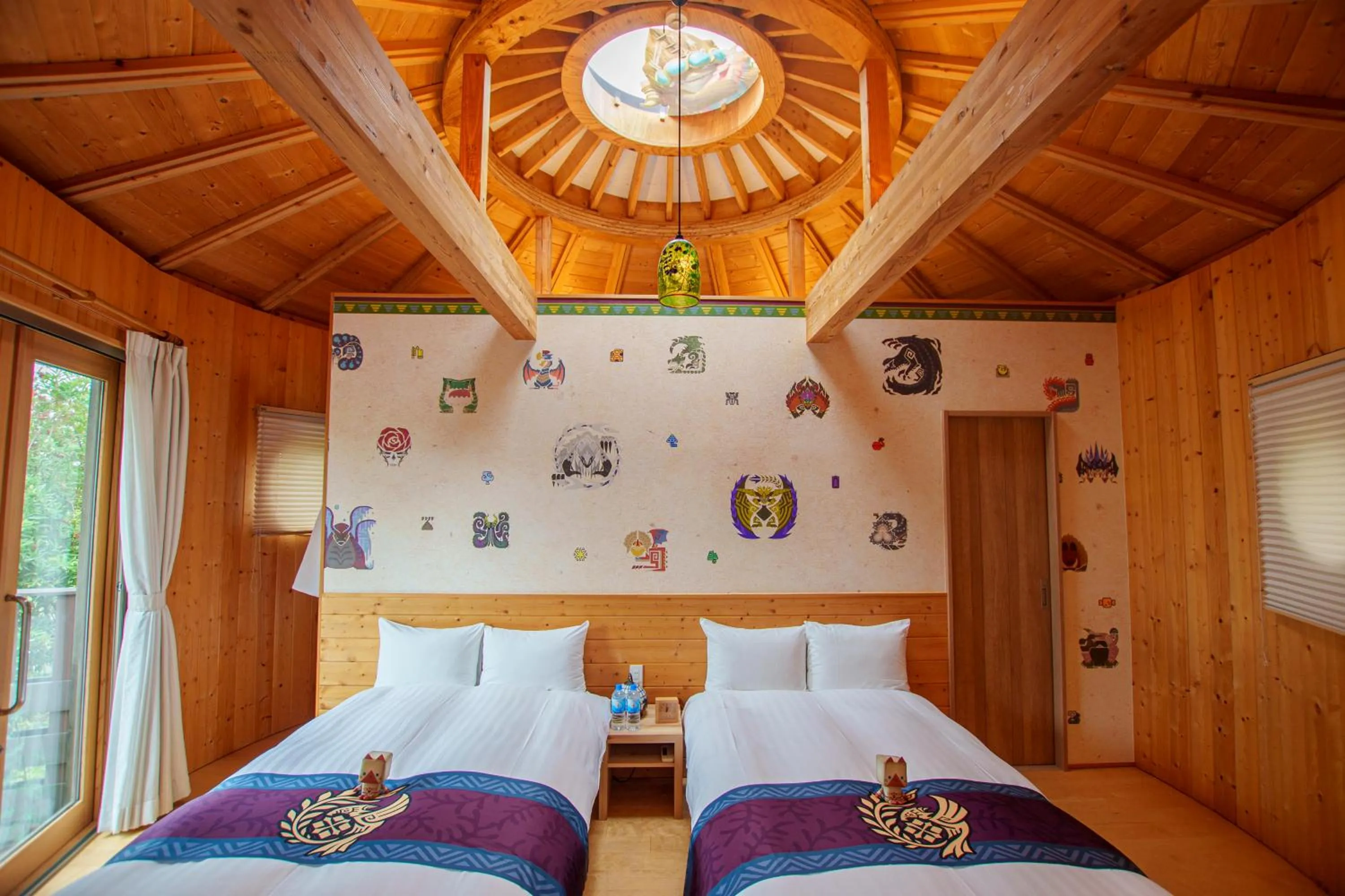 Bed in GRAND CHARIOT Hokutoshichisei 135°