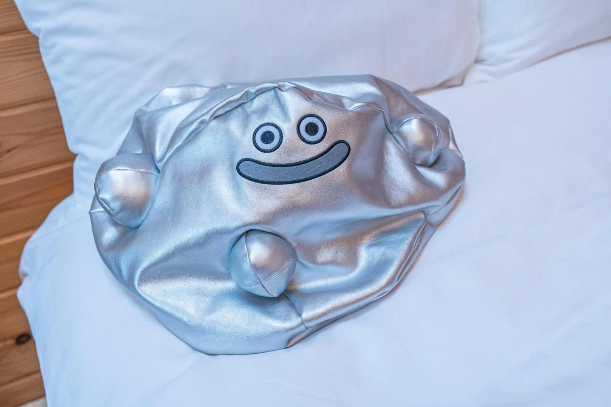 Bed in GRAND CHARIOT Hokutoshichisei 135°