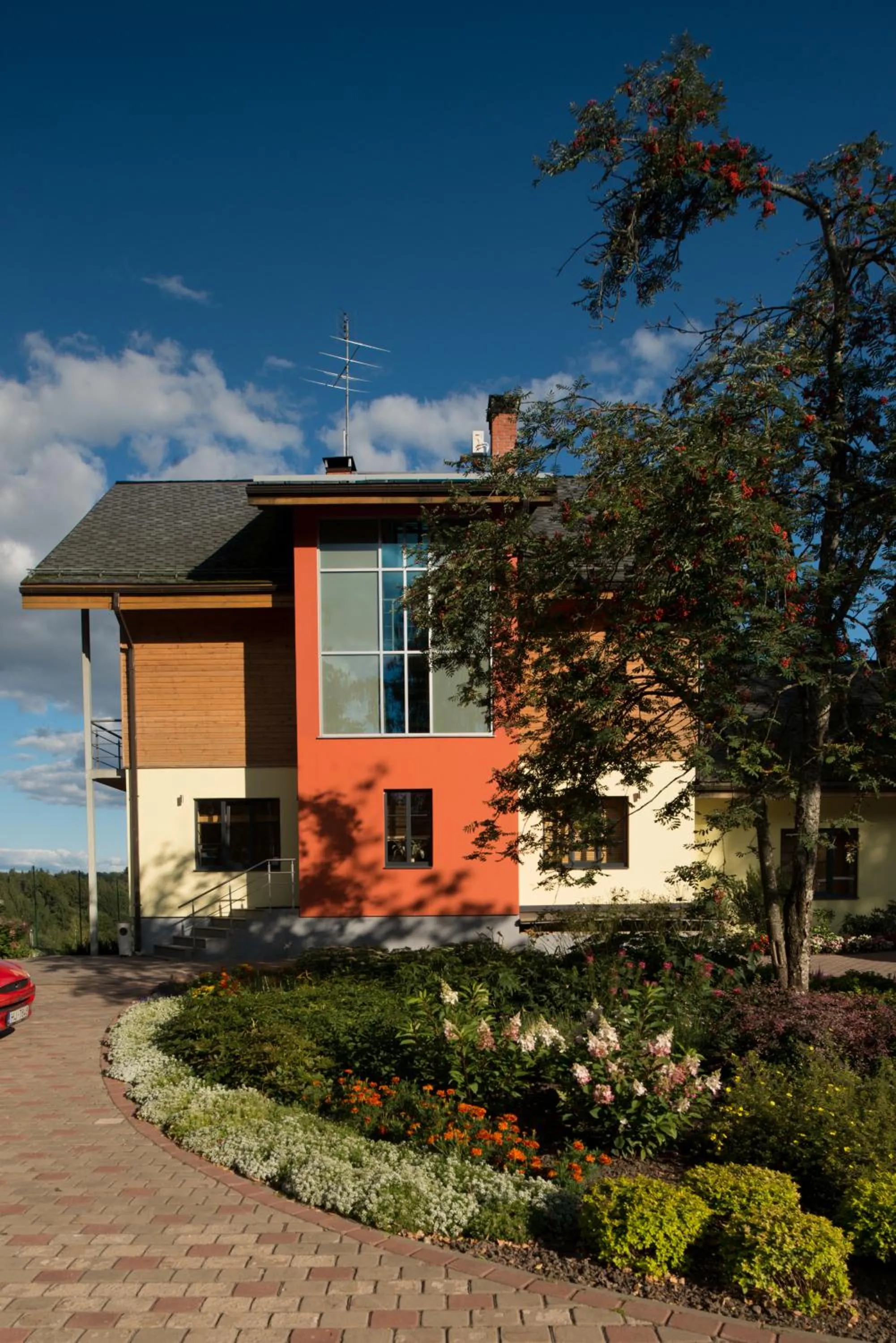 Property building in Reinis