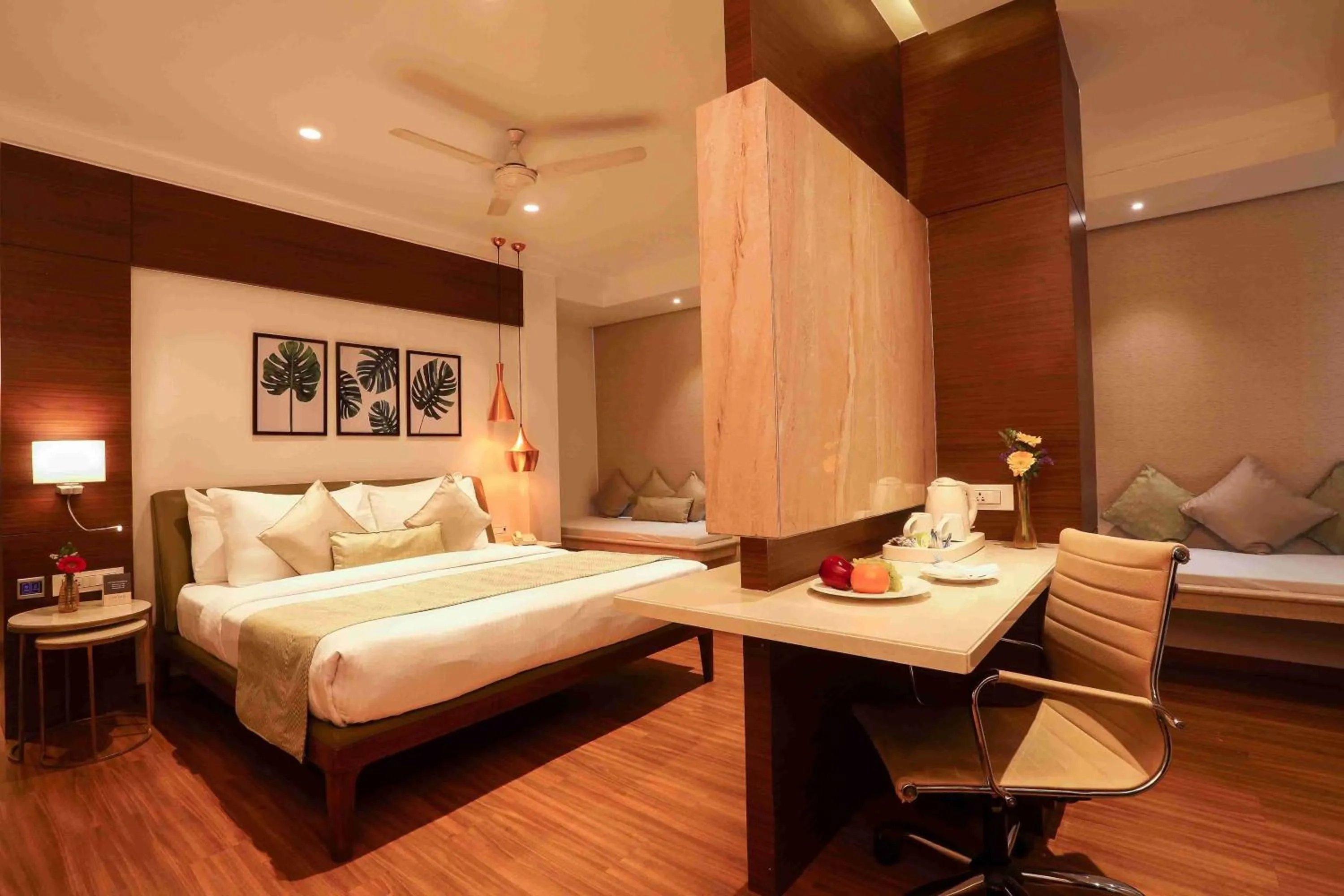 Bed in Hotel Suncity Apollo - Gateway Of India