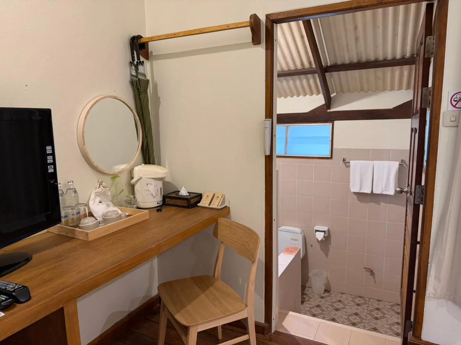 Bed in Baan Pun Sook Resort