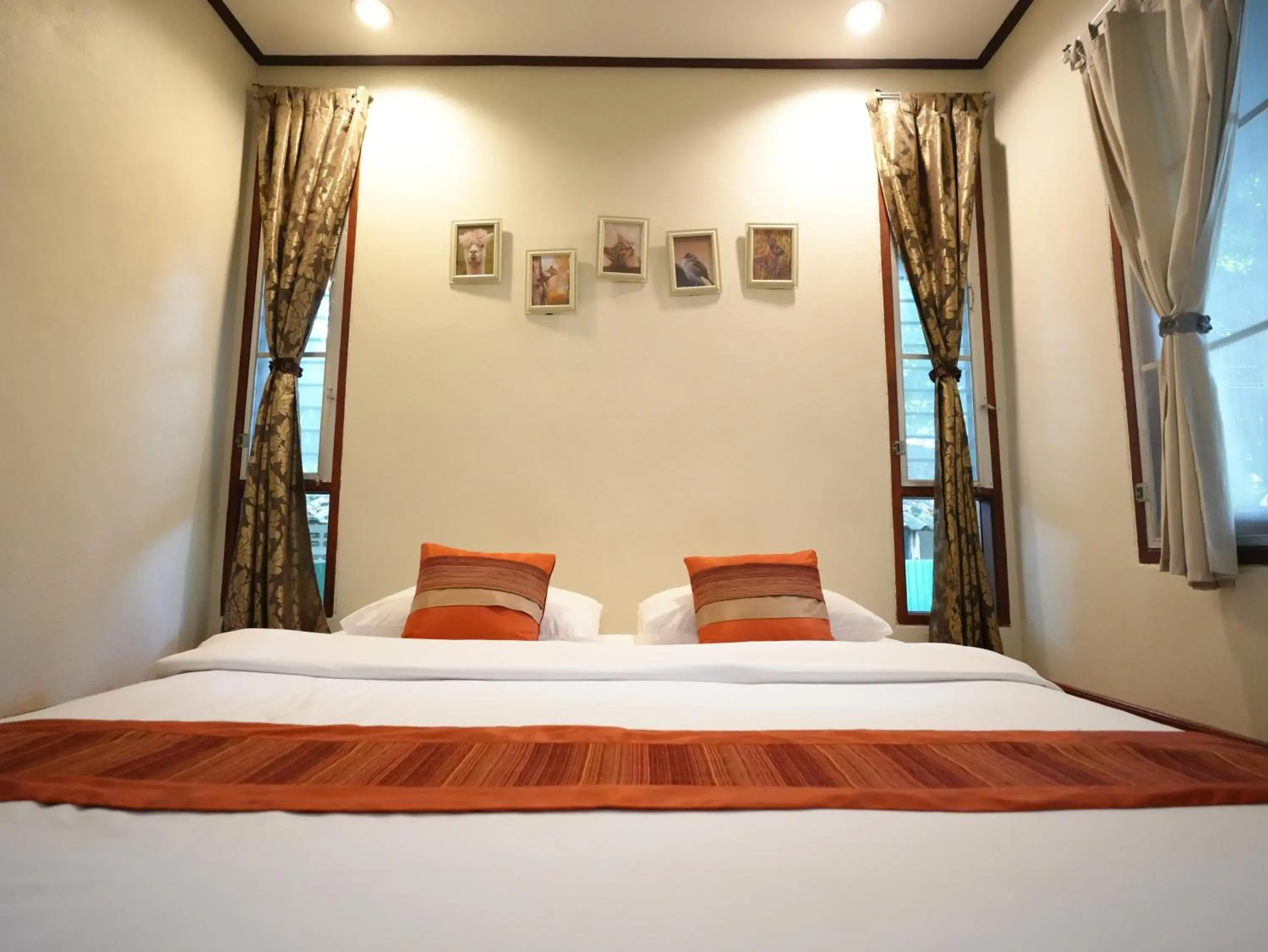 Bungalow in Baan Pun Sook Resort Bungalow in Baan Pun Sook Resort